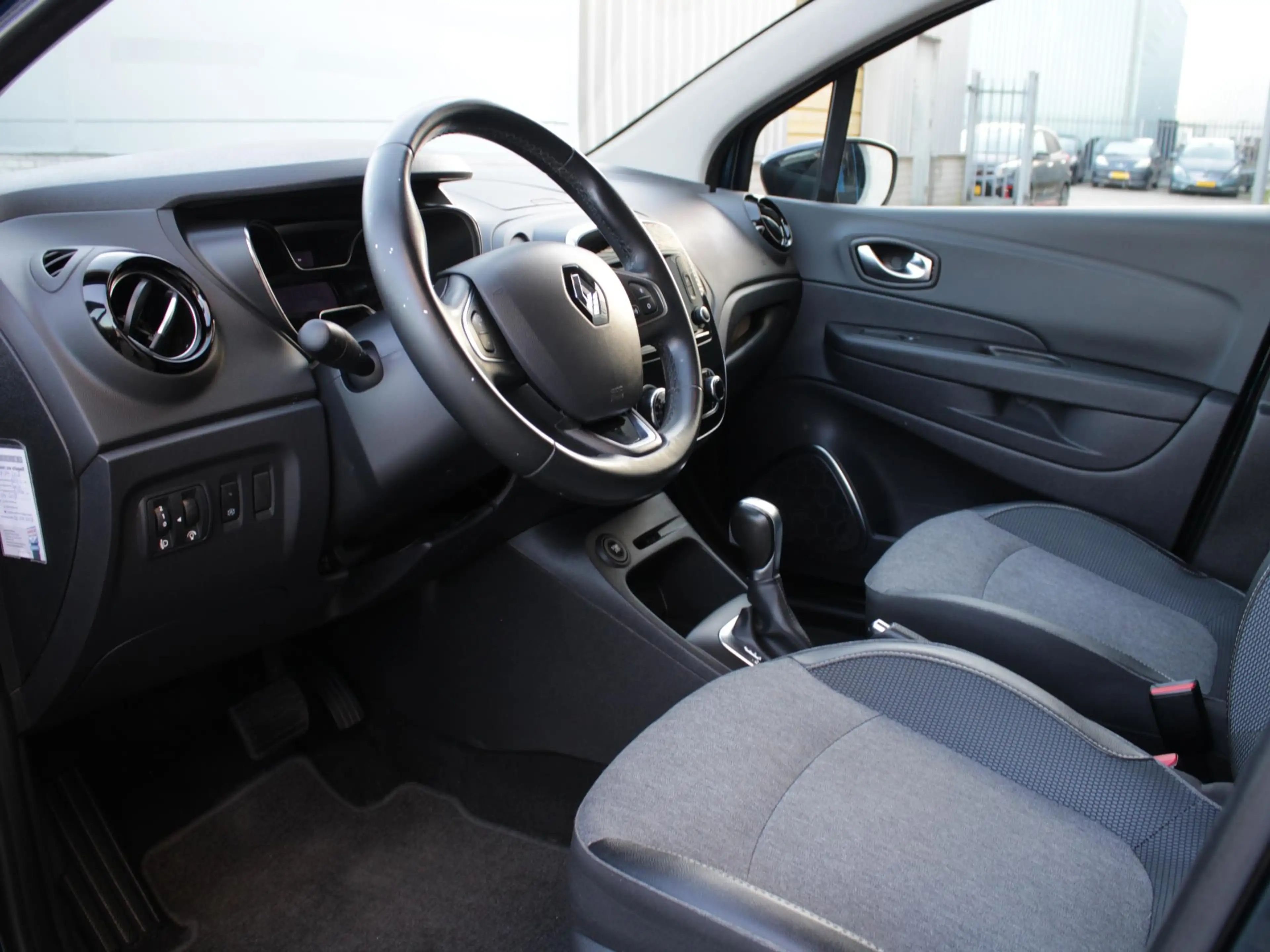 Renault Captur 1.3 TCe Intens | AUTOMAAT | ACHTERUITRIJCAMERA | N — photo 4