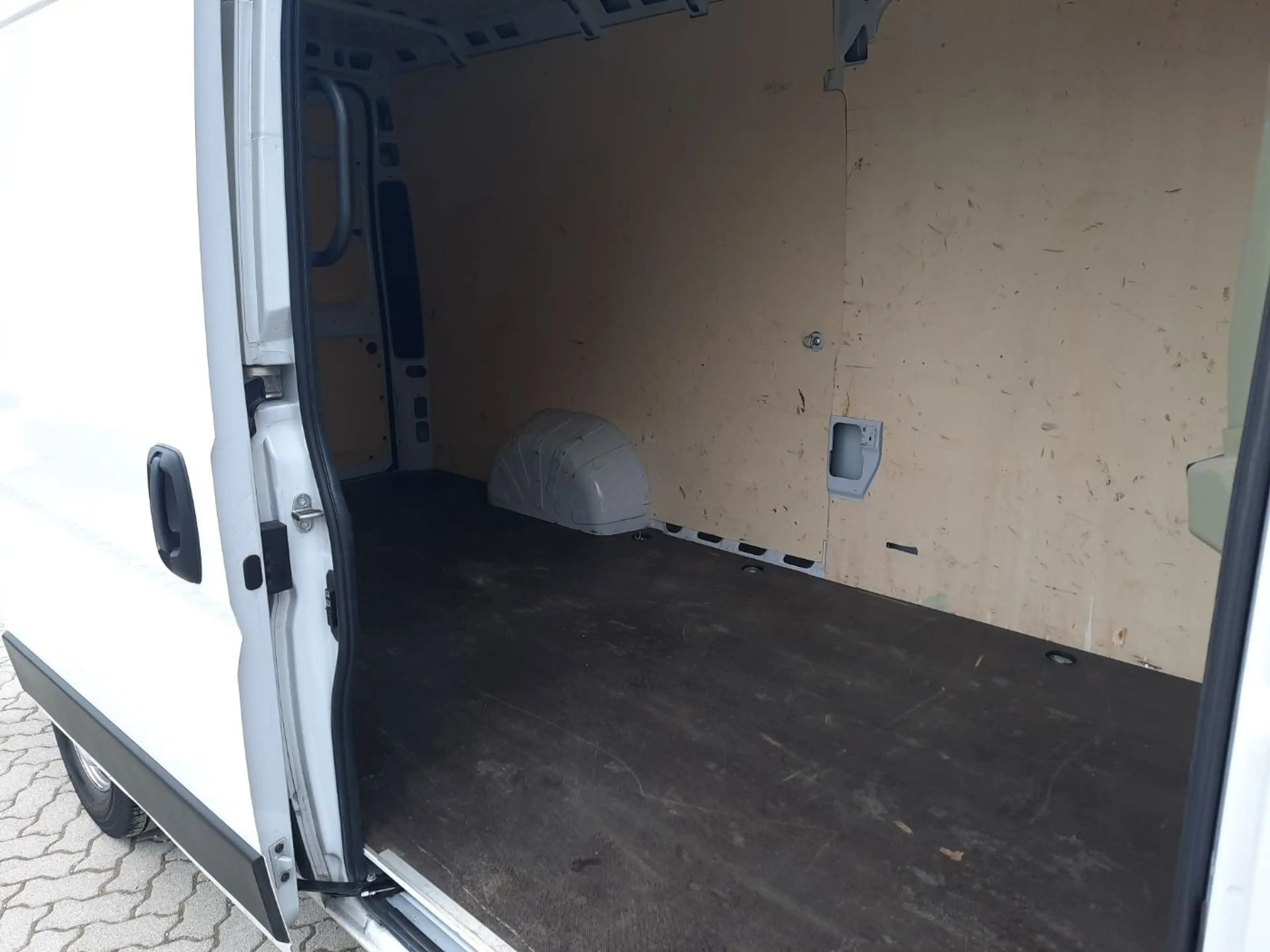 Fiat Ducato Kastenwagen 35 180 M L4H2 Kamera Klima — photo 26