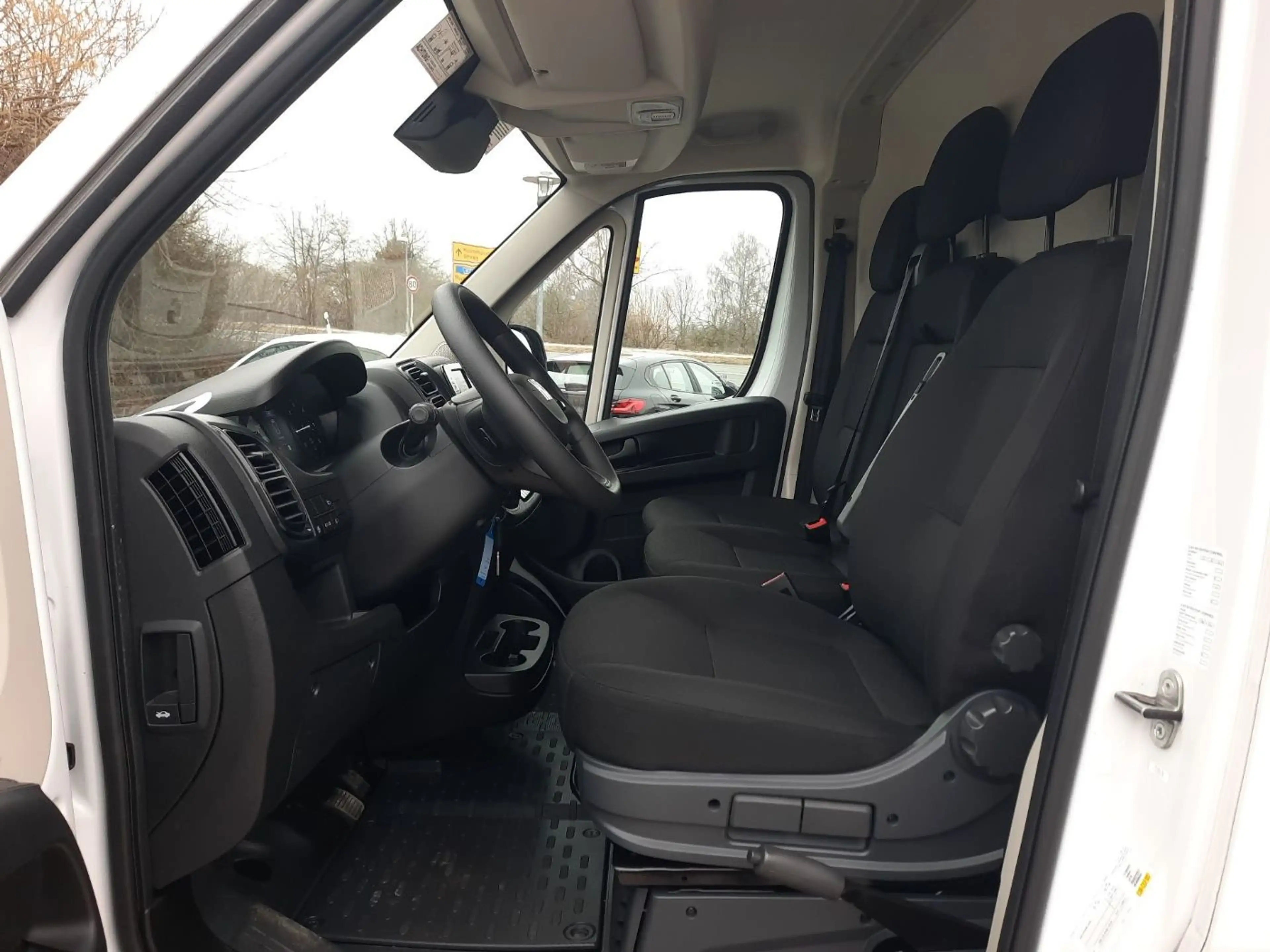 Fiat Ducato Kastenwagen 35 180 M L4H2 Kamera Klima — photo 13