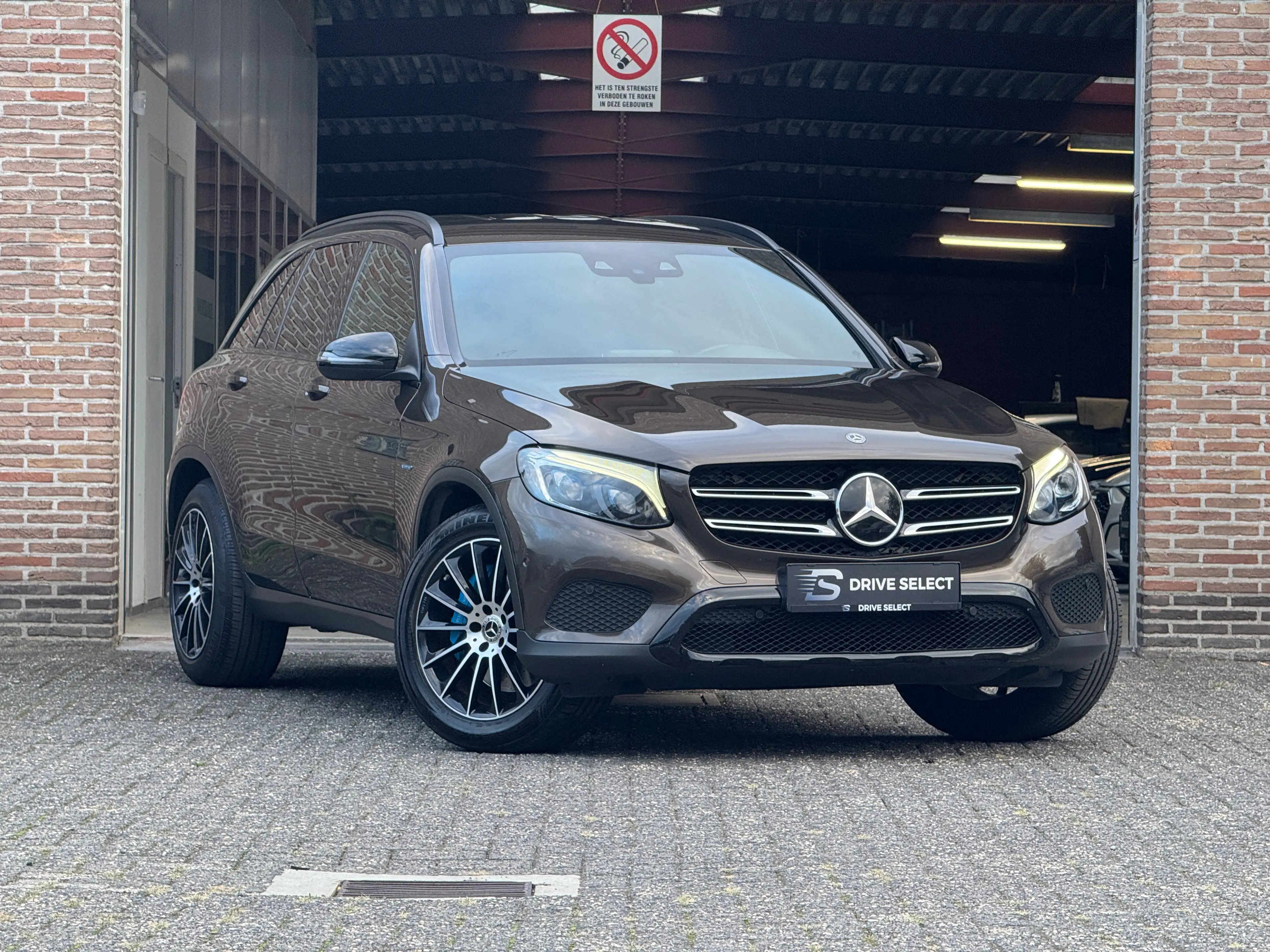 Mercedes-Benz GLC 350 e 4-Matic PHEV | LED | Airmatic | ACC | Lane Assist | Camera | Garantie
