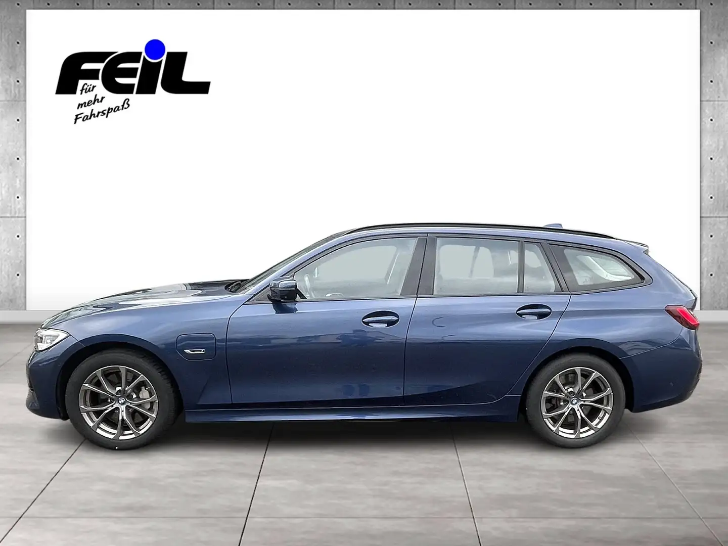 BMW 330 e Sport Line Head-Up DAB WLAN RFK Komfortzg. Blau - 2