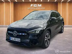 Mercedes-Benz GLA 180 PROGRESSIVE+DISTR+KEYG+360+AHK+LED+TOTW Navi/Distronic/Keyless Go/Keyless Go Komfort Paket/Autom./Klima/Park Assist.