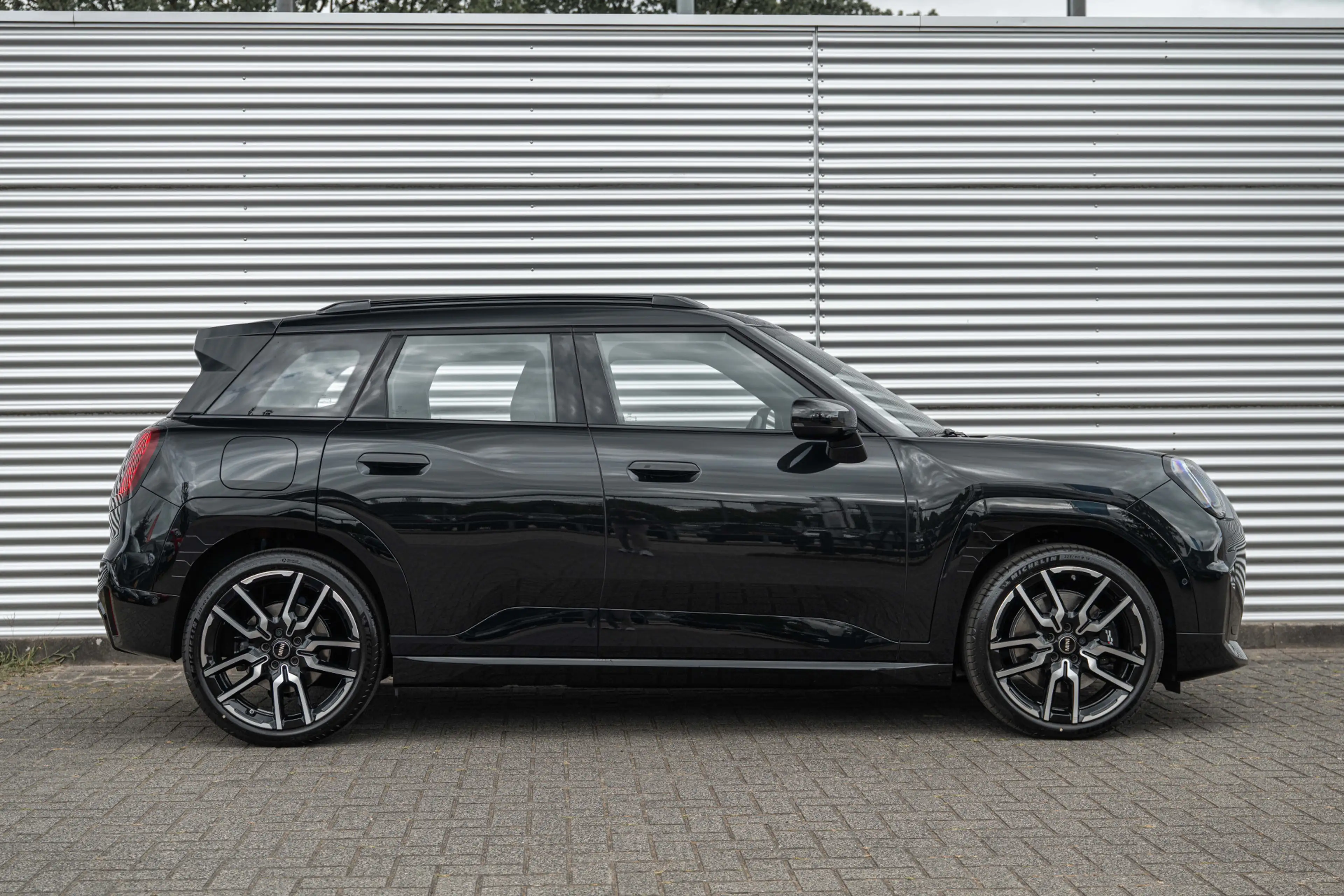 MINI Aceman E / JCW / Pakket S / 19" John Cooper Works Lap Spo — photo 14