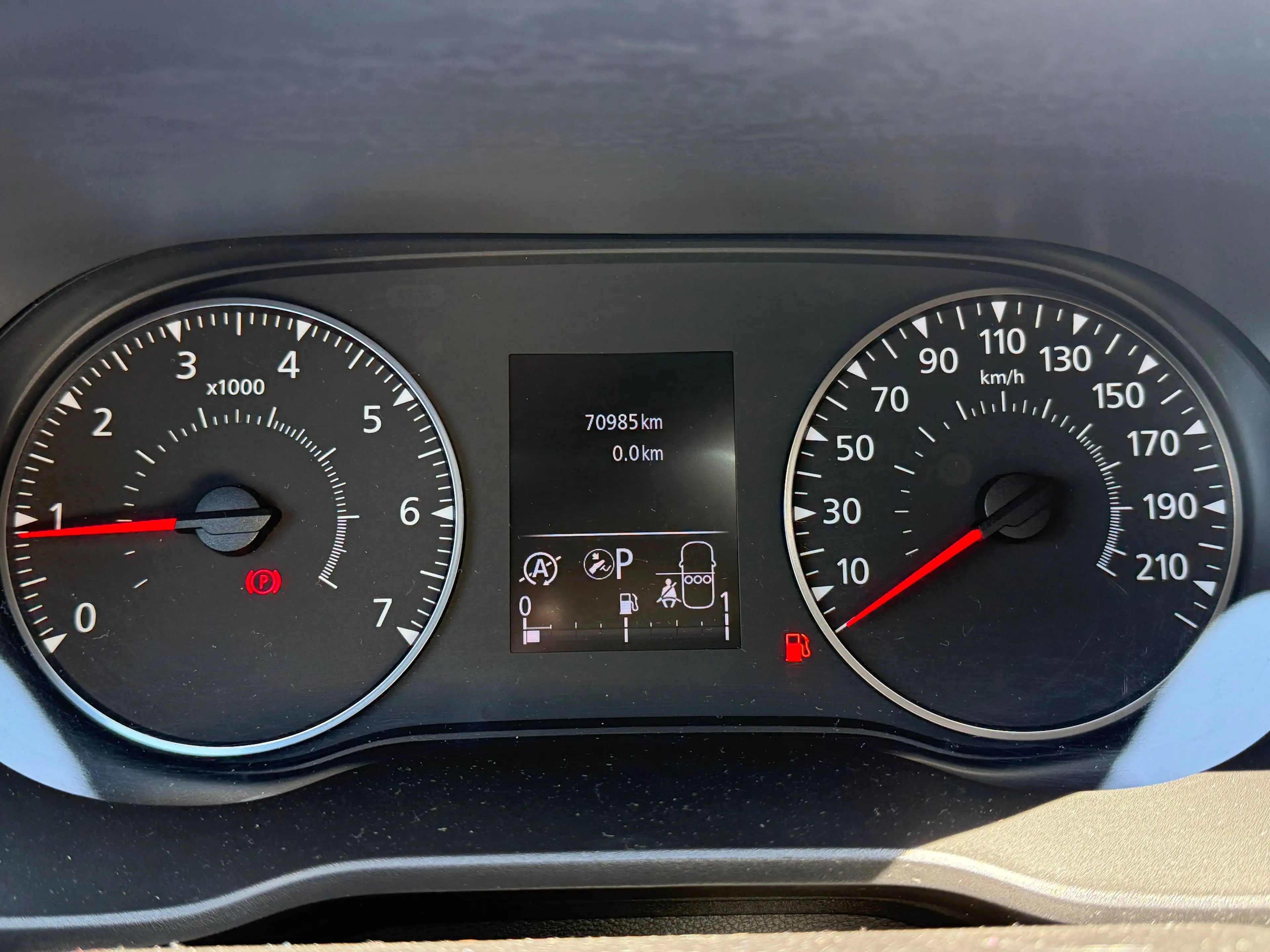Dacia Duster Prestige TCe150 EDC Kamera 17" Alu SHZ Navi AZV — photo 13