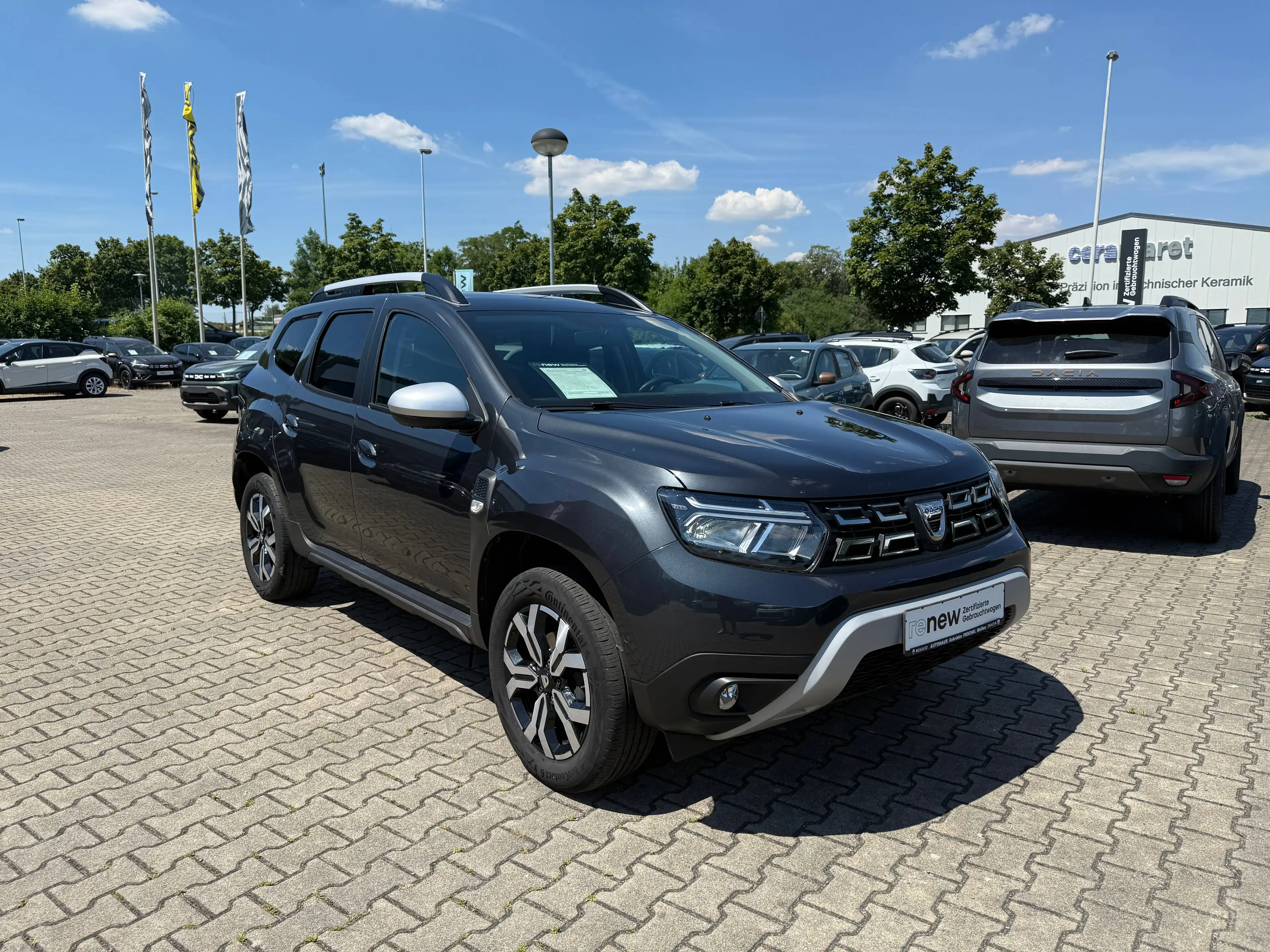 Dacia Duster Prestige TCe150 EDC Kamera 17" Alu SHZ Navi AZV — photo 3