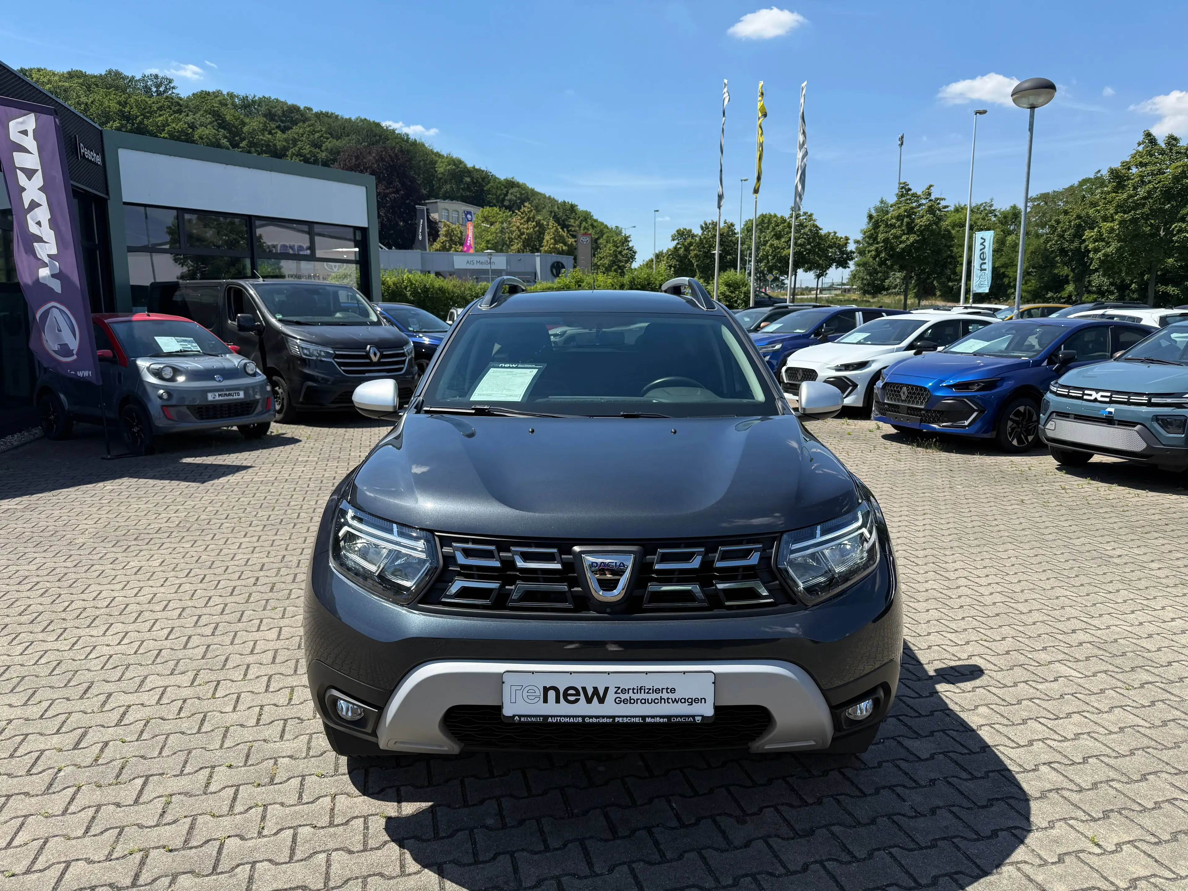 Dacia Duster Prestige TCe150 EDC Kamera 17" Alu SHZ Navi AZV — photo 2