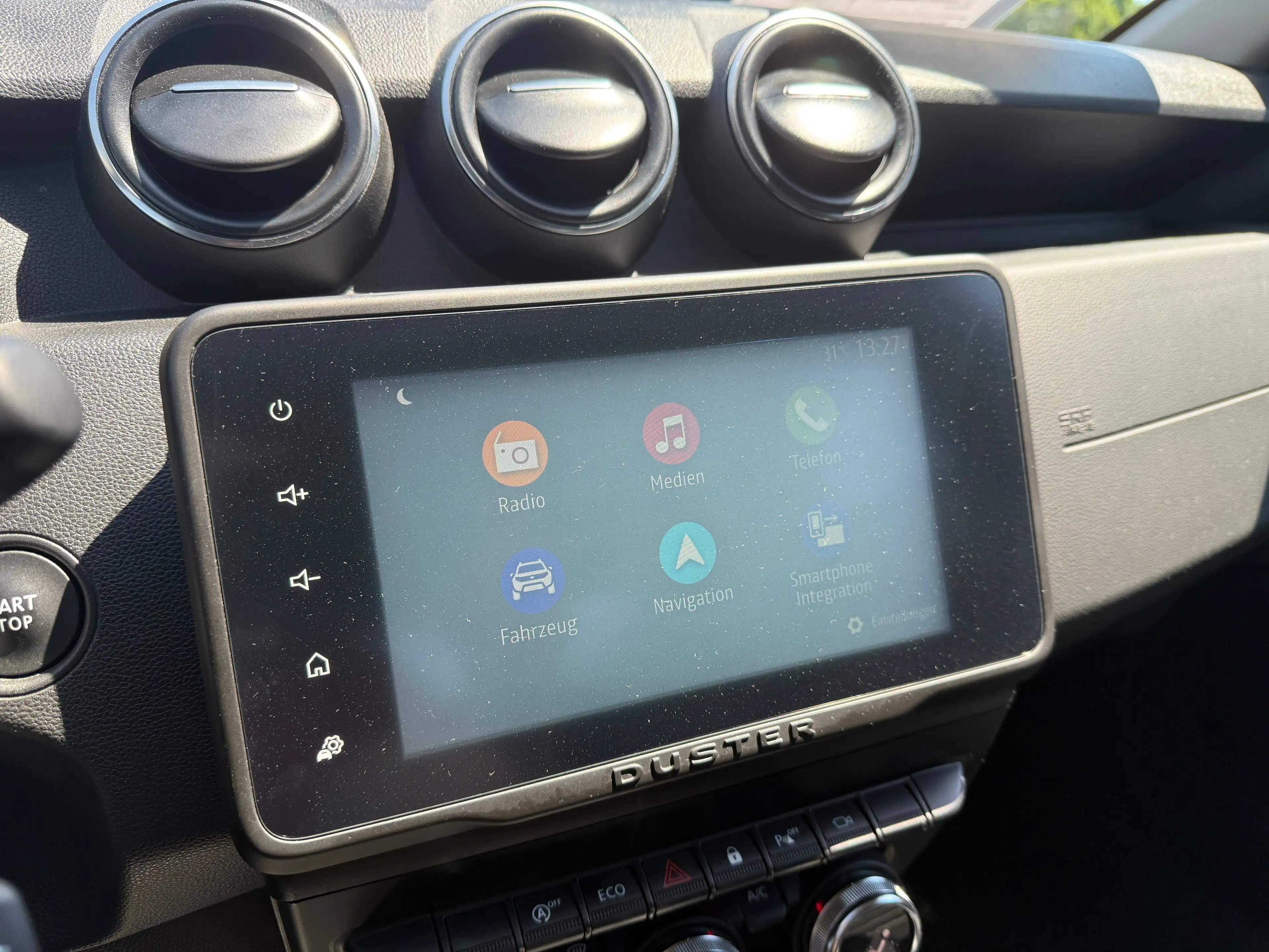 Dacia Duster Prestige TCe150 EDC Kamera 17" Alu SHZ Navi AZV — photo 15