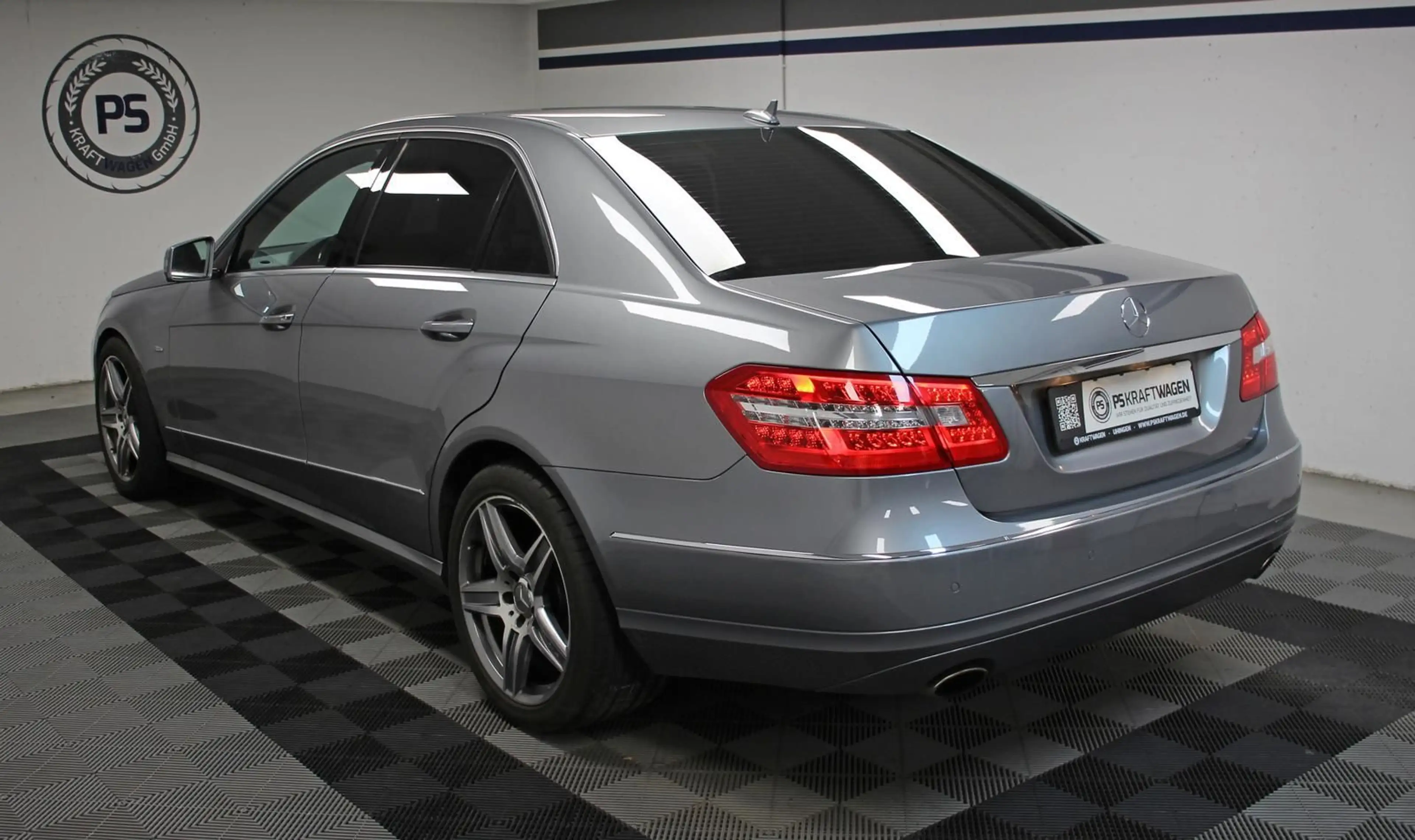 Mercedes-Benz E 350 Avantgarde Lim. Aut. NAVI TEMP XENON TOTW — photo 4
