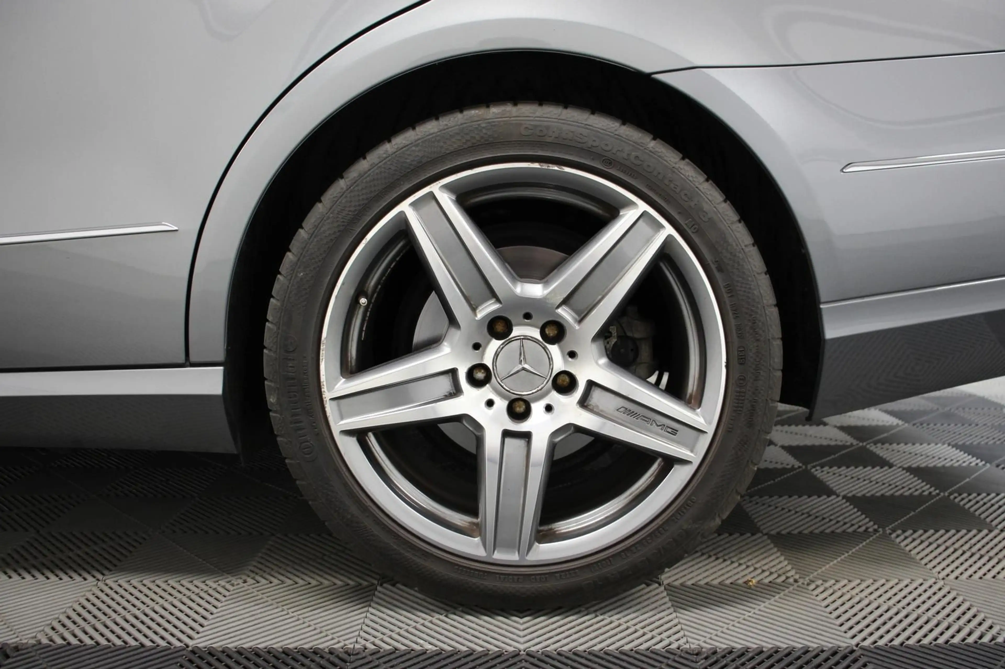 Mercedes-Benz E 350 Avantgarde Lim. Aut. NAVI TEMP XENON TOTW — photo 5