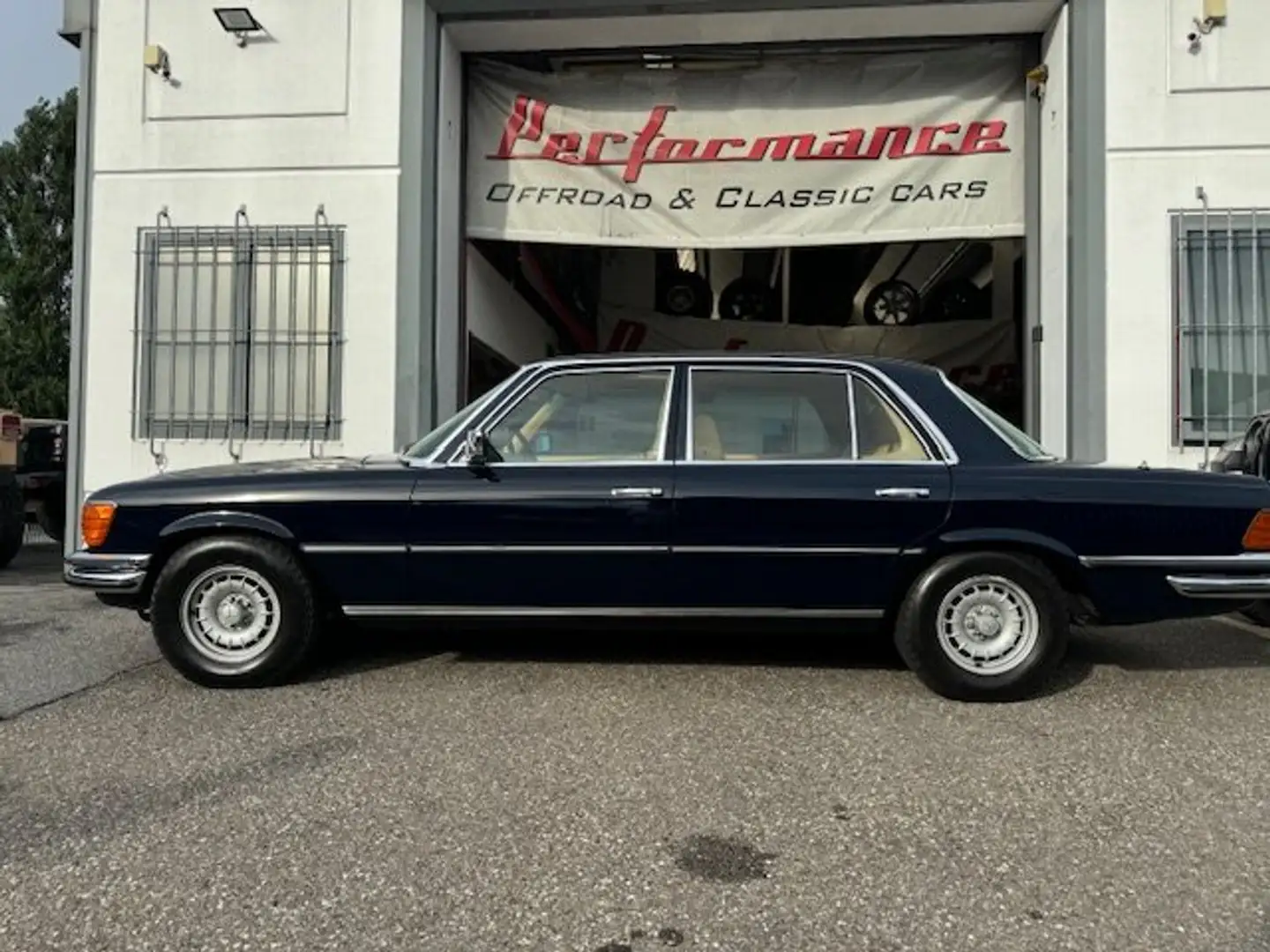 Mercedes-Benz 450 SEL 450 - 6.9 Blau - 2
