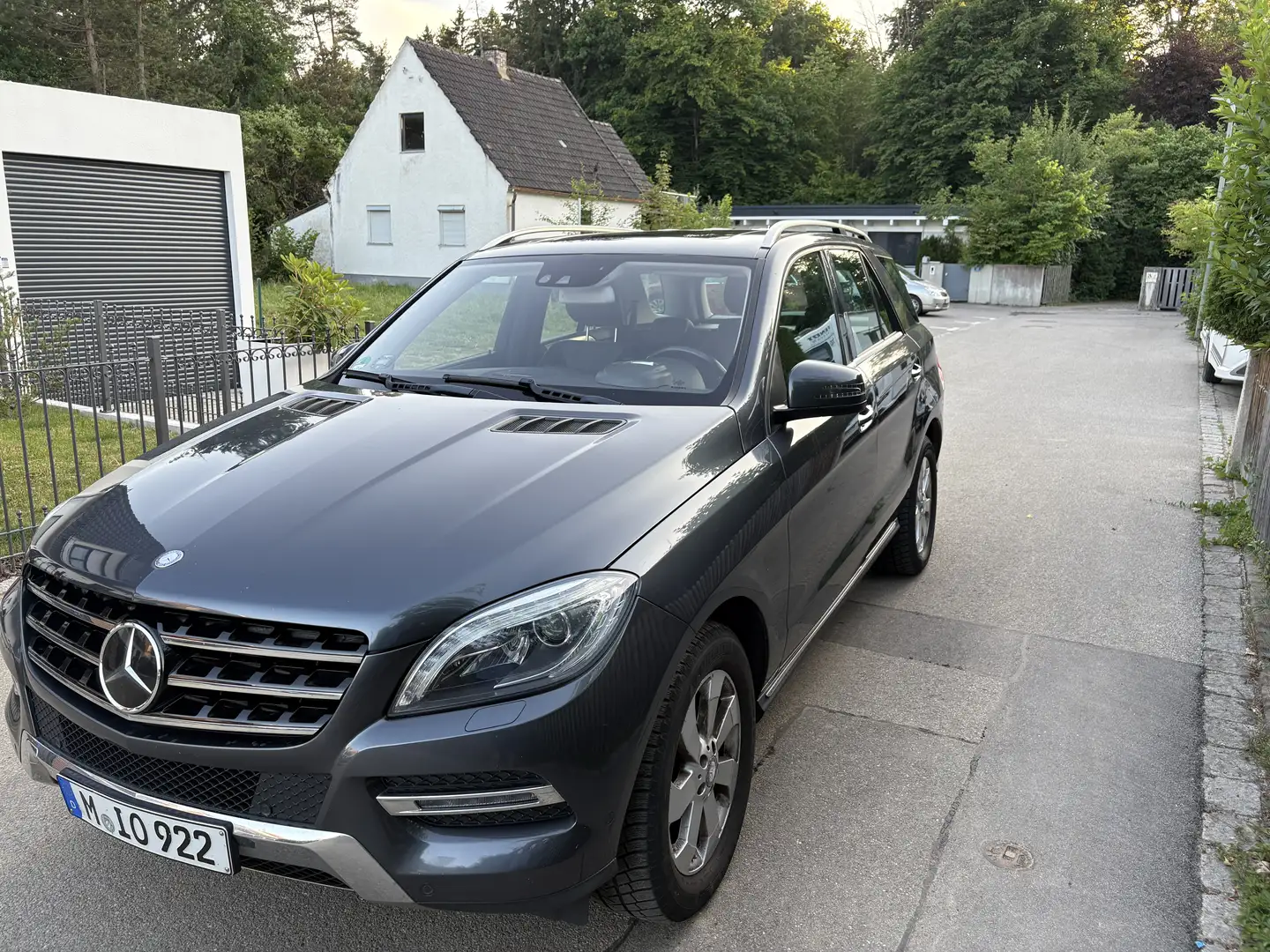 Mercedes-Benz ML 350 ML 350 BlueTEC 4MATIC 7G-TRONIC Grau - 2