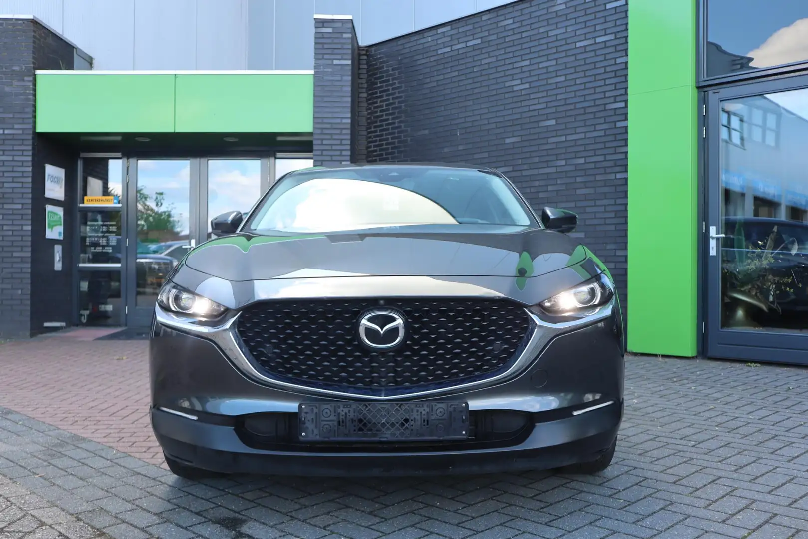 Mazda CX-30 2.0 e-SkyActiv-X M Hybrid KEYLESS - STOEL VERW - S Grau - 2