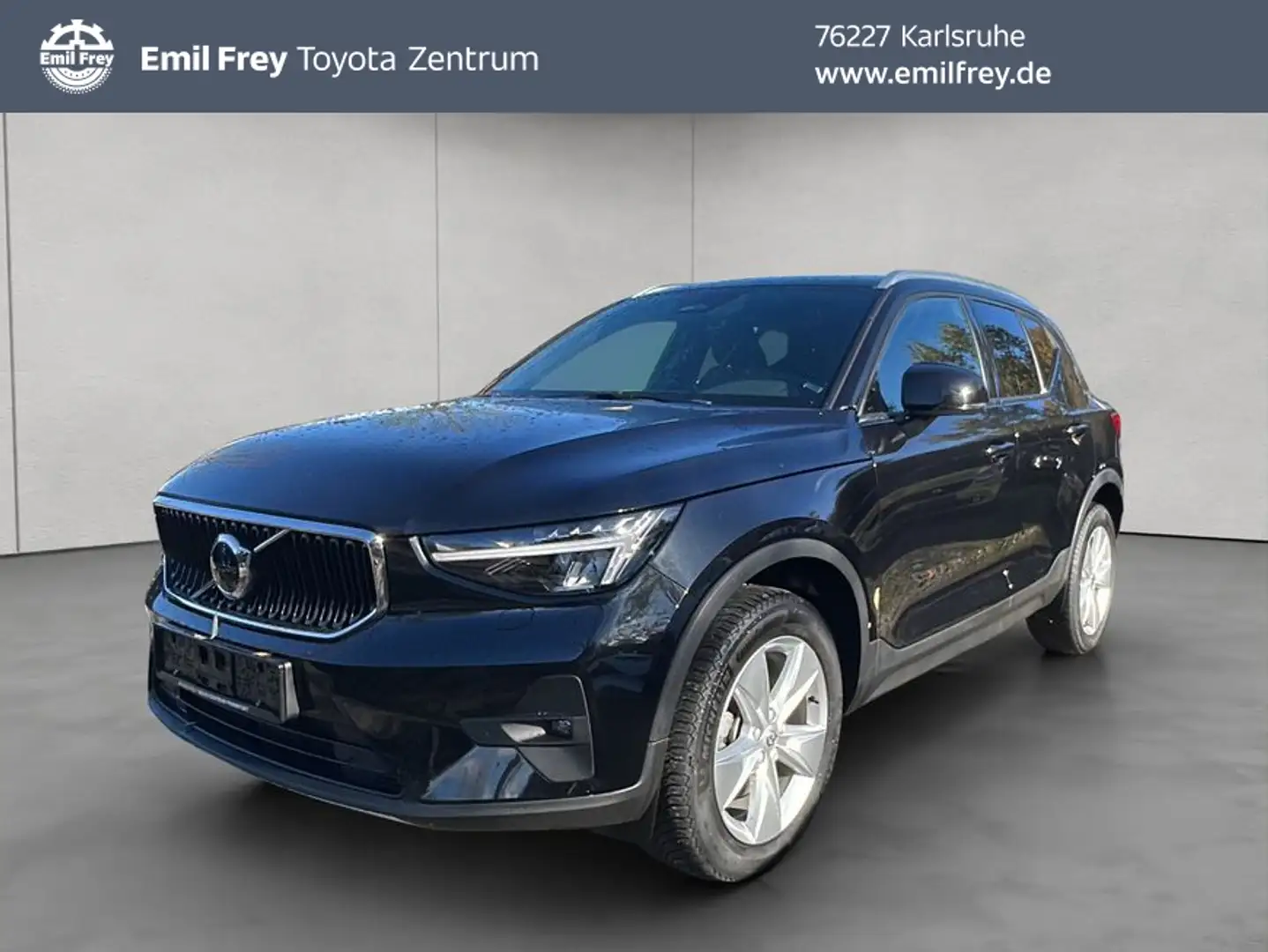 Volvo XC40 XC40 B3 B DKG Core, Navi, LED, AHK Schwarz - 1