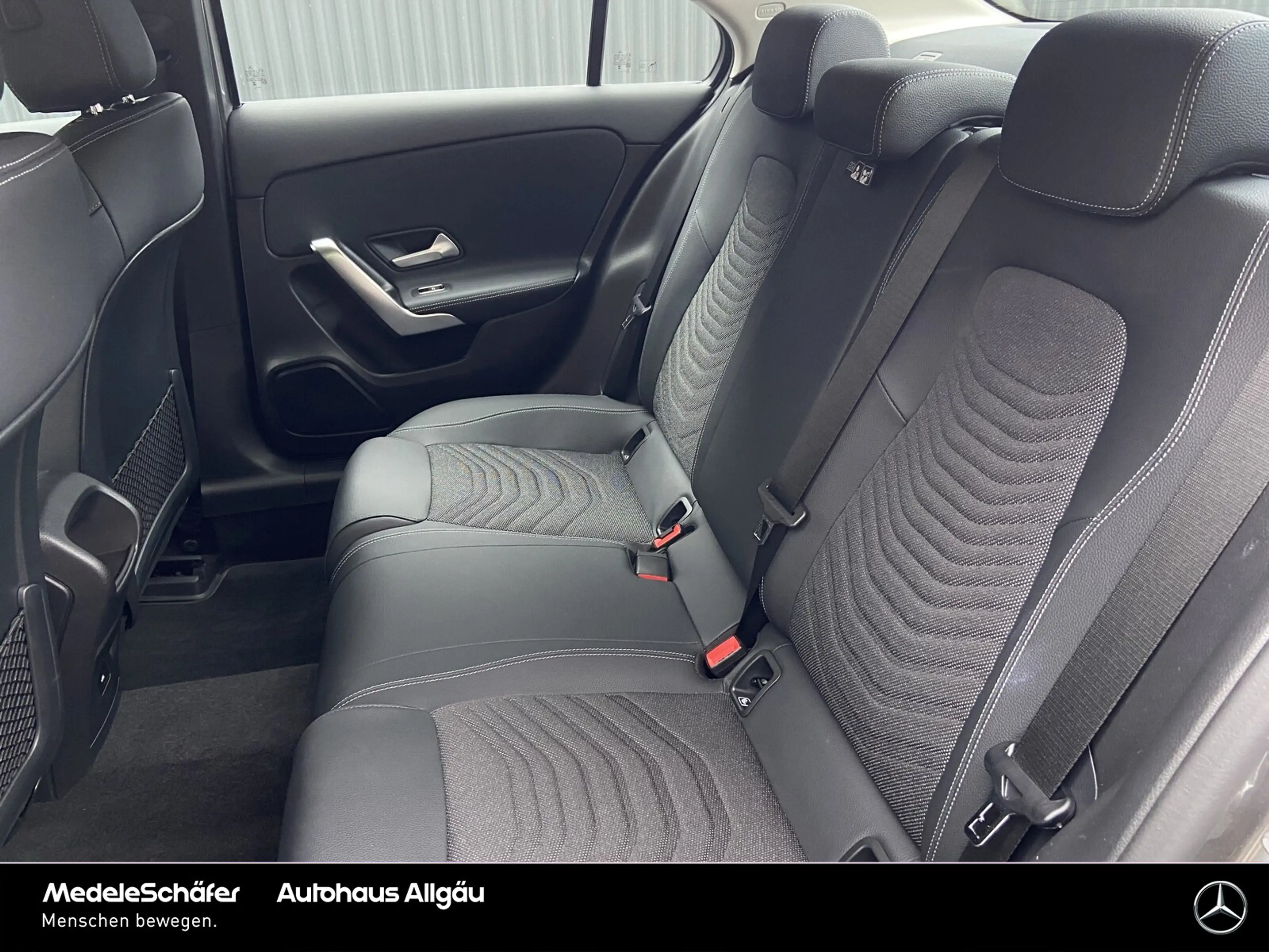 Mercedes-Benz A 180 A 180 d Limo Progressive MLED Distronic Memory Tel — photo 14