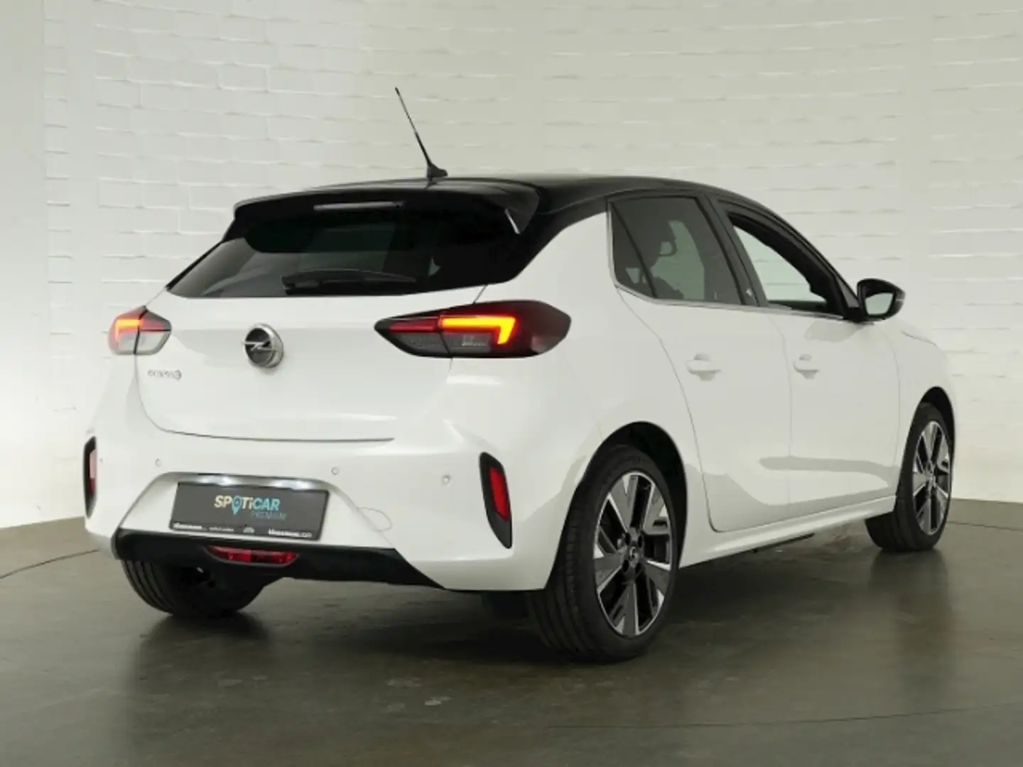 Opel Corsa-e F ULTIMATE 50kWH AT+LED MATRIX+NAVI+SITZ-/LENKRADH Blanc - 2