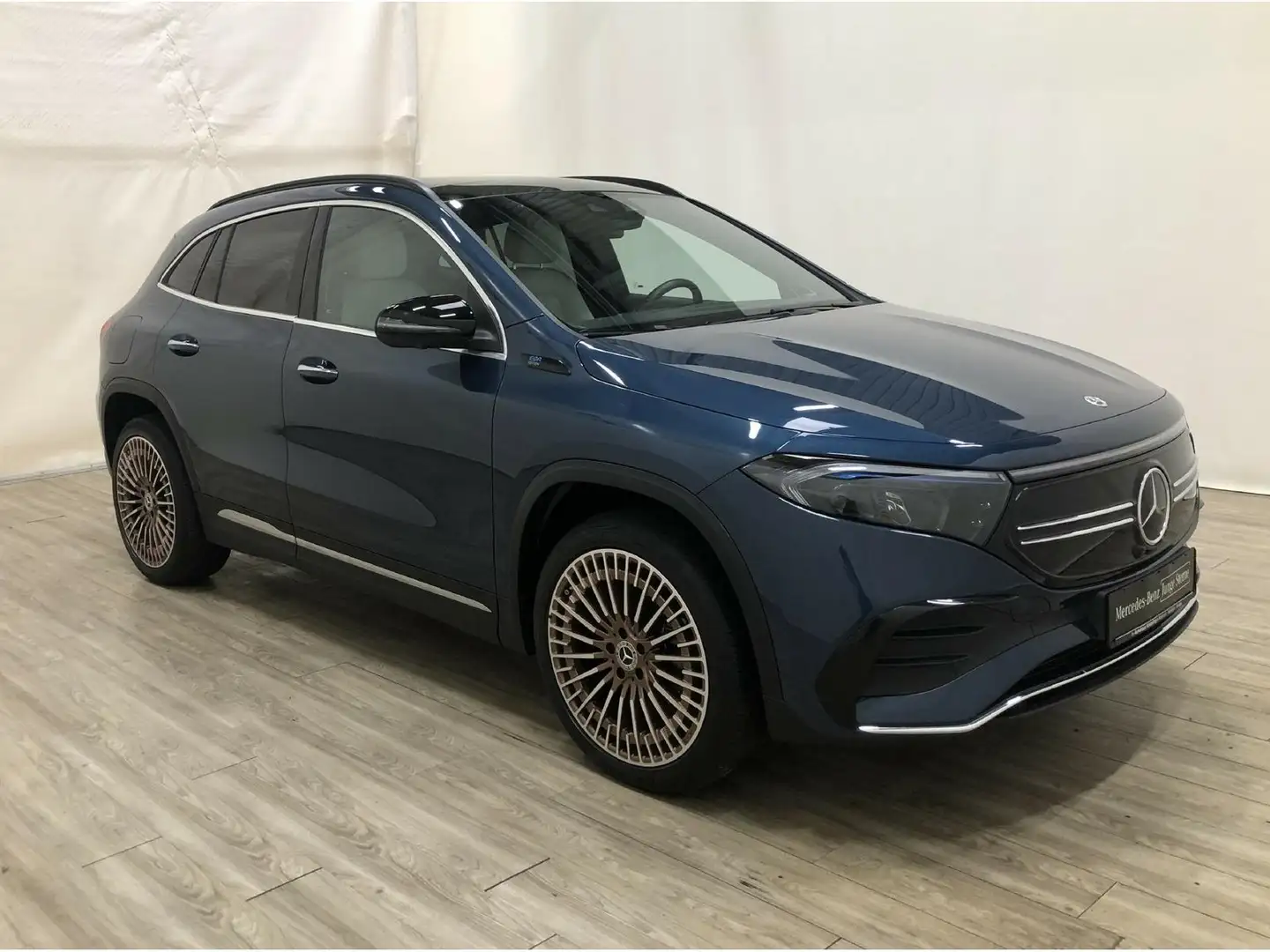 Mercedes-Benz EQA 250 Edition 1 Pano*AHK*Distr*360°*HUD*Burmes Bleu - 2