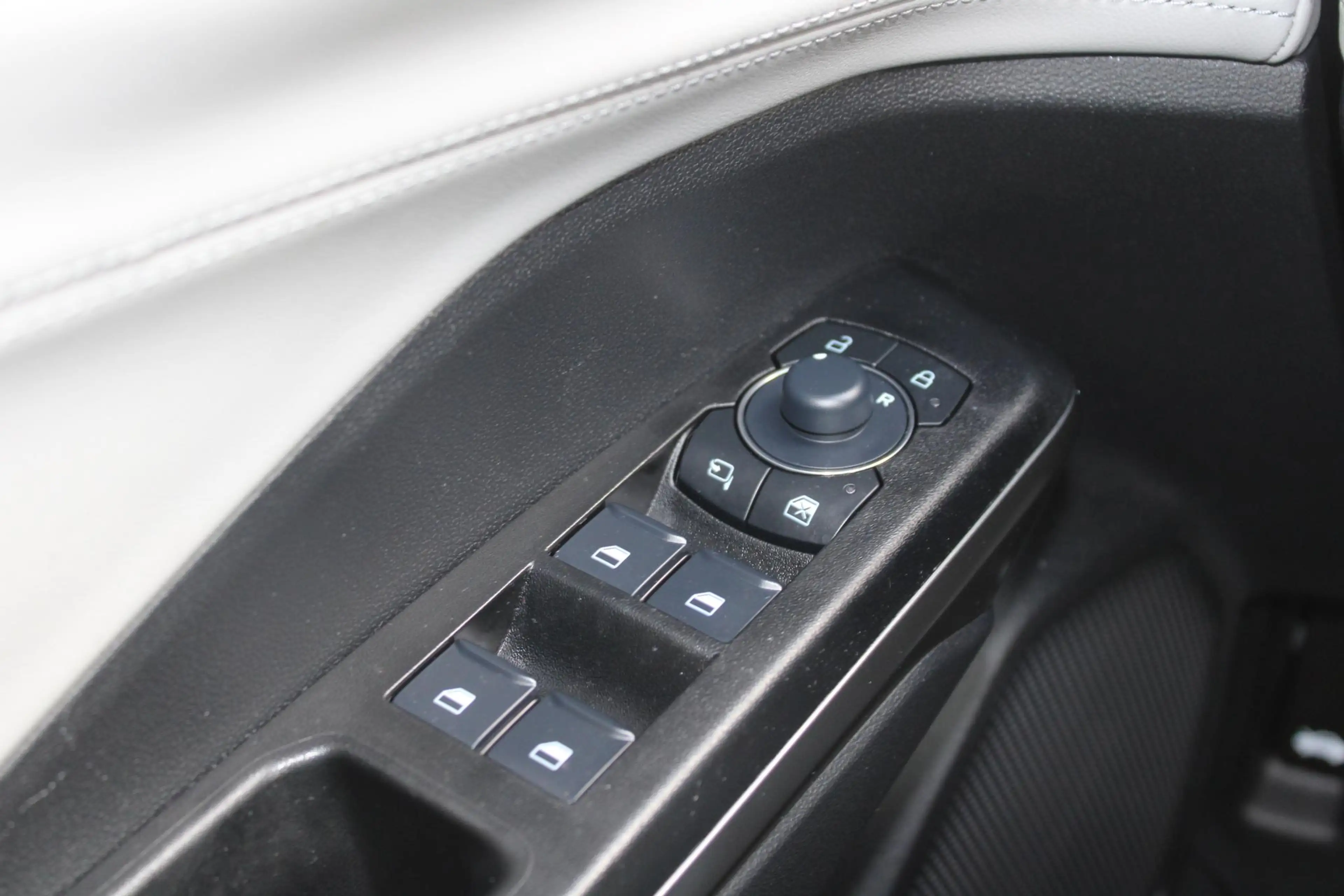 Ford Puma Gen-E Premium 44 kWh Winter Pack | Driver Pack | 6.600 K — photo 9