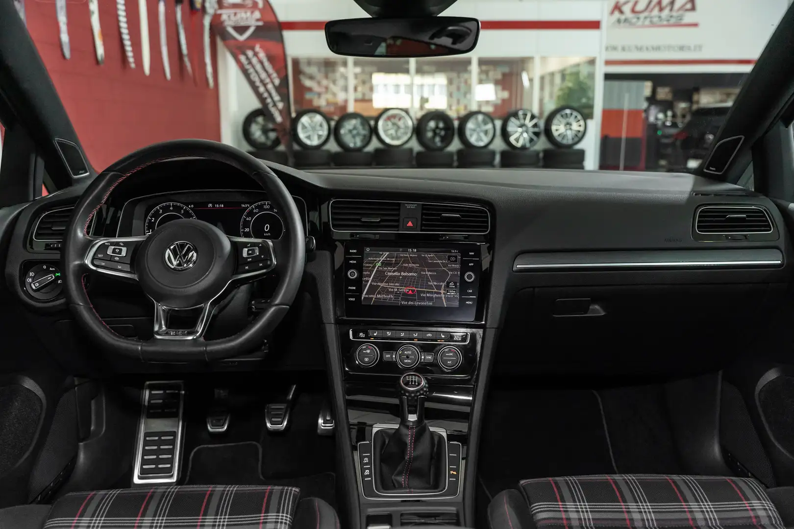 Volkswagen Golf GTI 2.0 TSI 245cv TETTO/ASSETTO/DYNAUDIO/PXC Zwart - 2