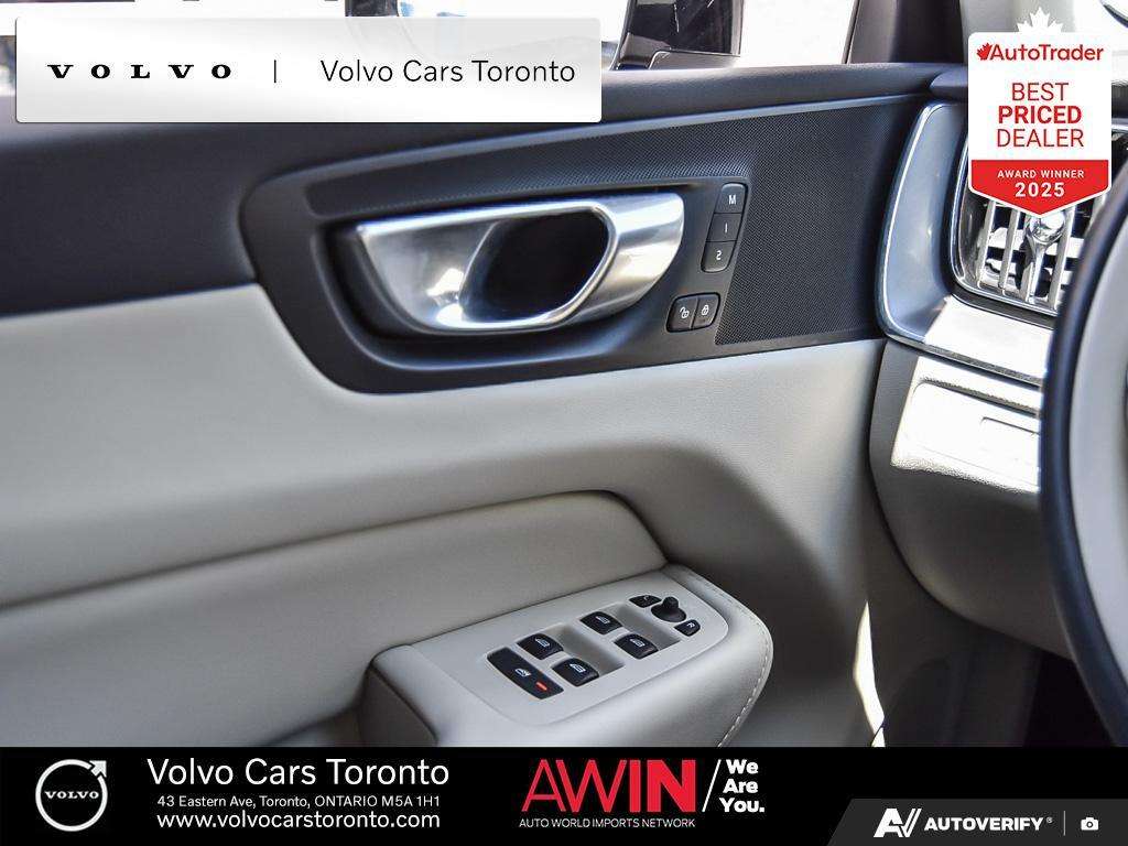 2024 Volvo XC60 T8 eAWD PHEV Core Dark Theme thumb 17