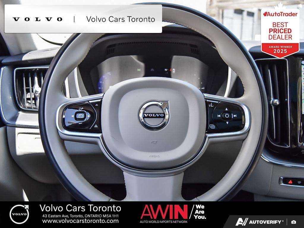 2024 Volvo XC60 T8 eAWD PHEV Core Dark Theme thumb 14