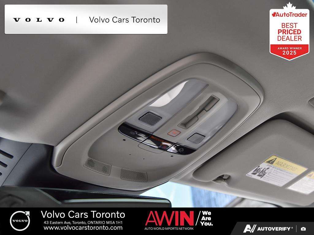 2024 Volvo XC60 T8 eAWD PHEV Core Dark Theme thumb 22