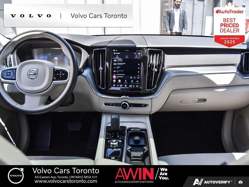 2024 Volvo XC60 T8 eAWD PHEV Core Dark Theme thumb 25