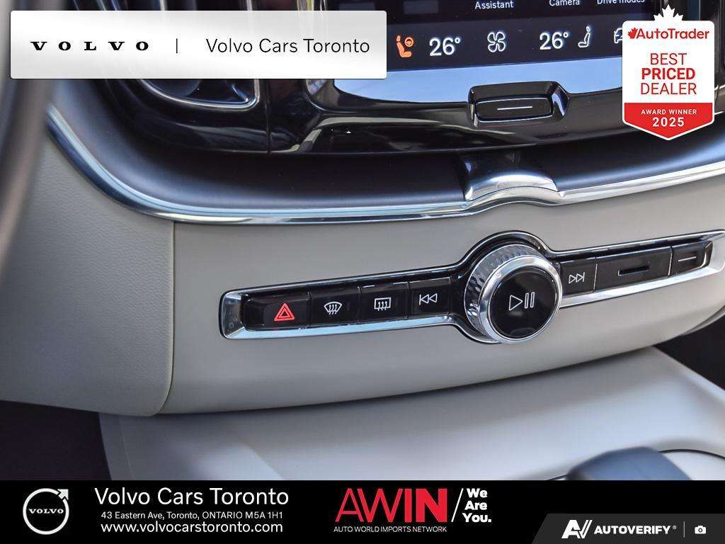 2024 Volvo XC60 T8 eAWD PHEV Core Dark Theme thumb 20
