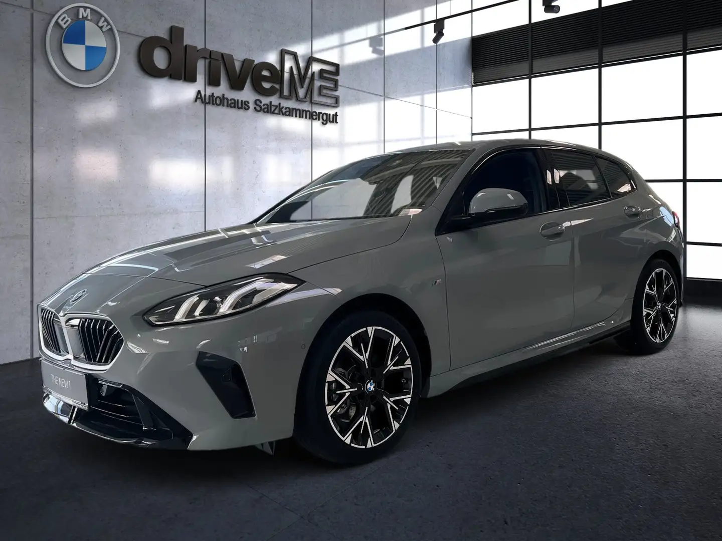 BMW 118 118d M Sportpaket Grau - 2