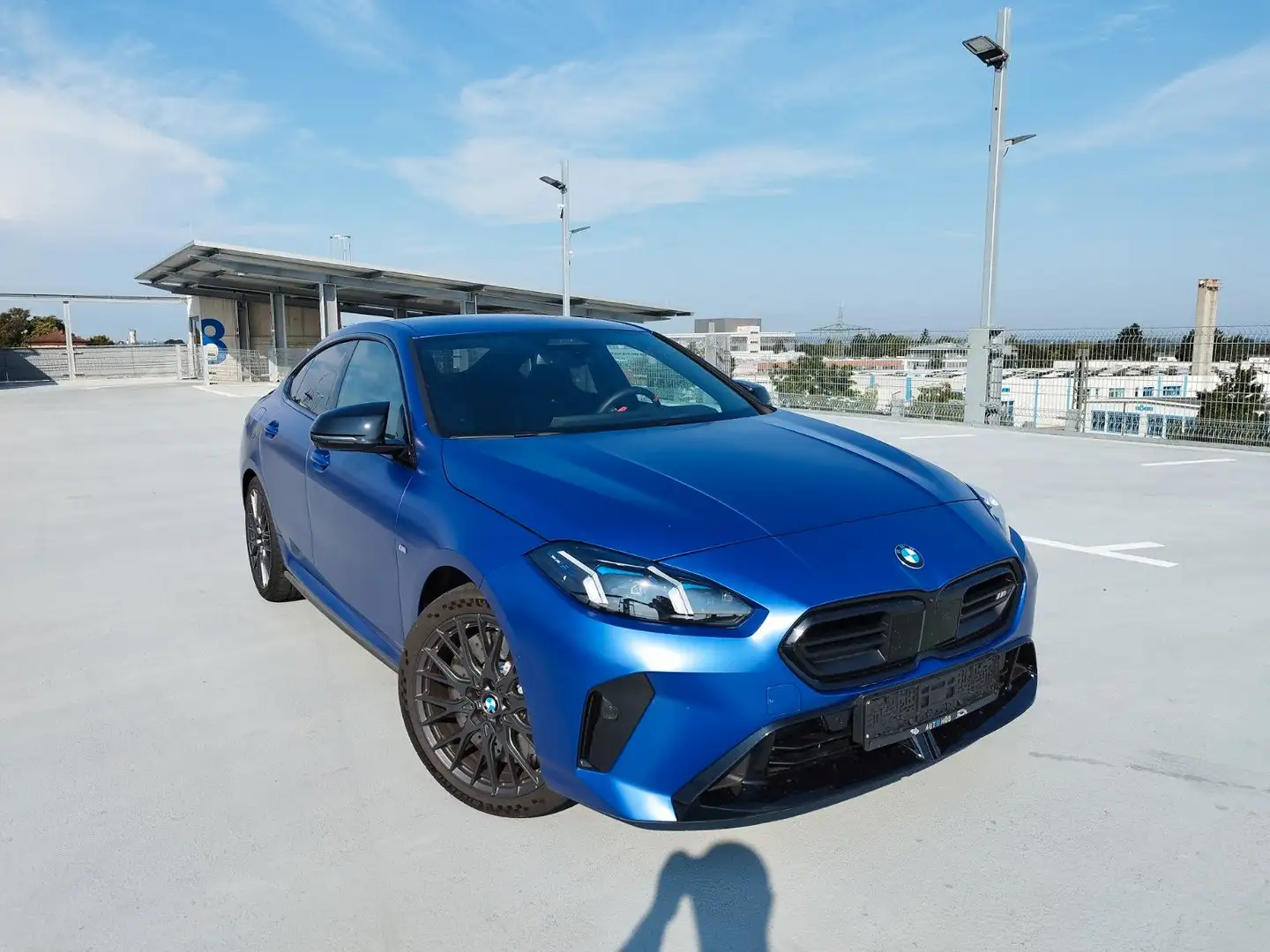 BMW 235 x M Technik/Cup2/DriAssProf/360°/HuD/NP74` Bleu - 1