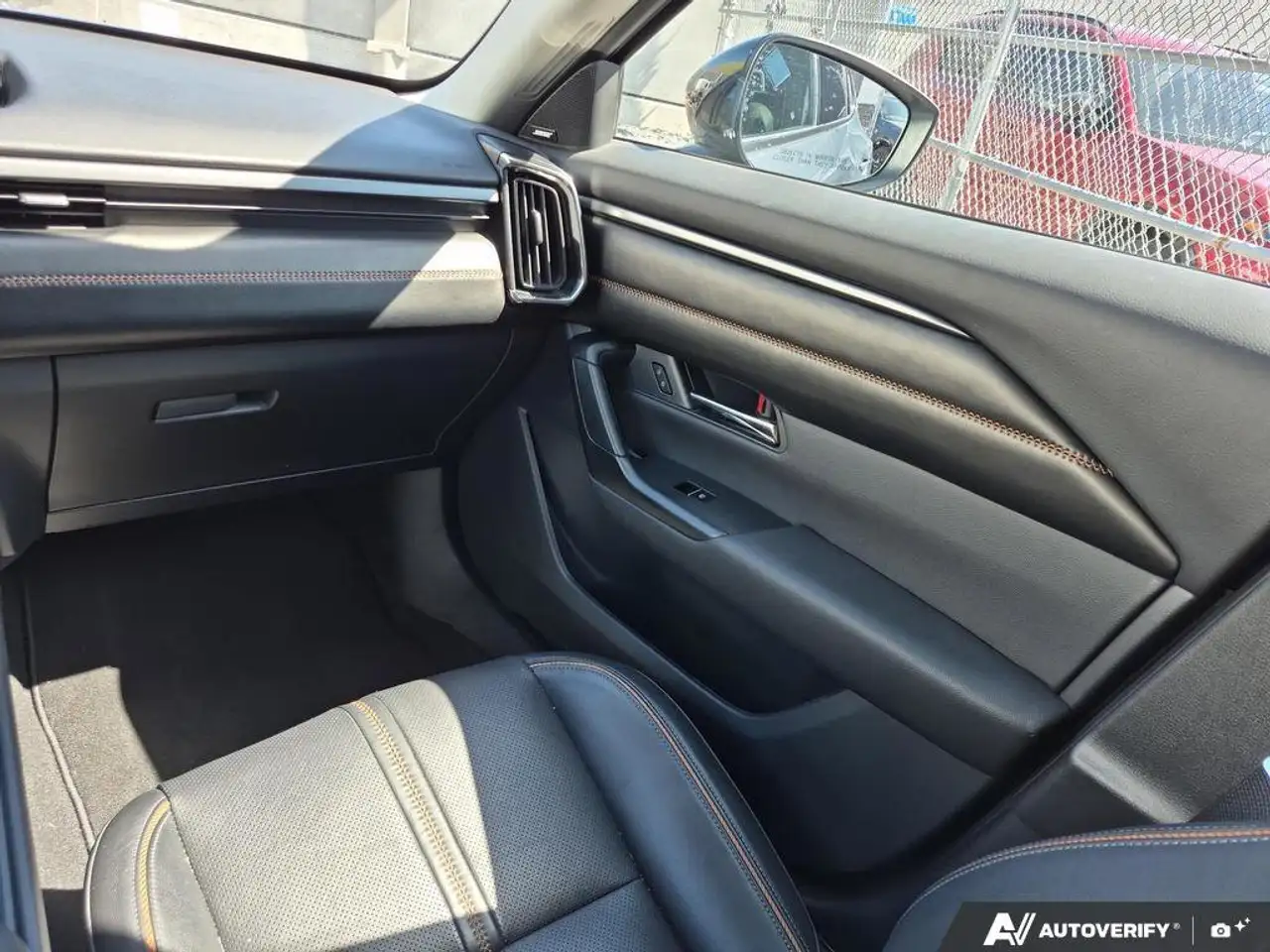 Mazda CX-50 снимка Mazda CX-50