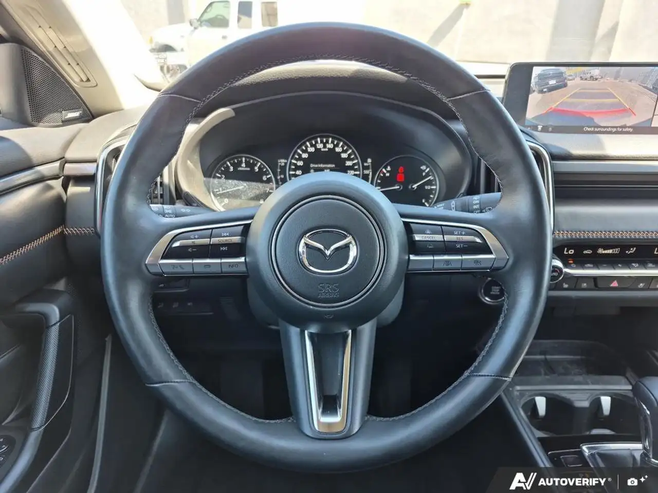 Mazda CX-50 снимка Mazda CX-50