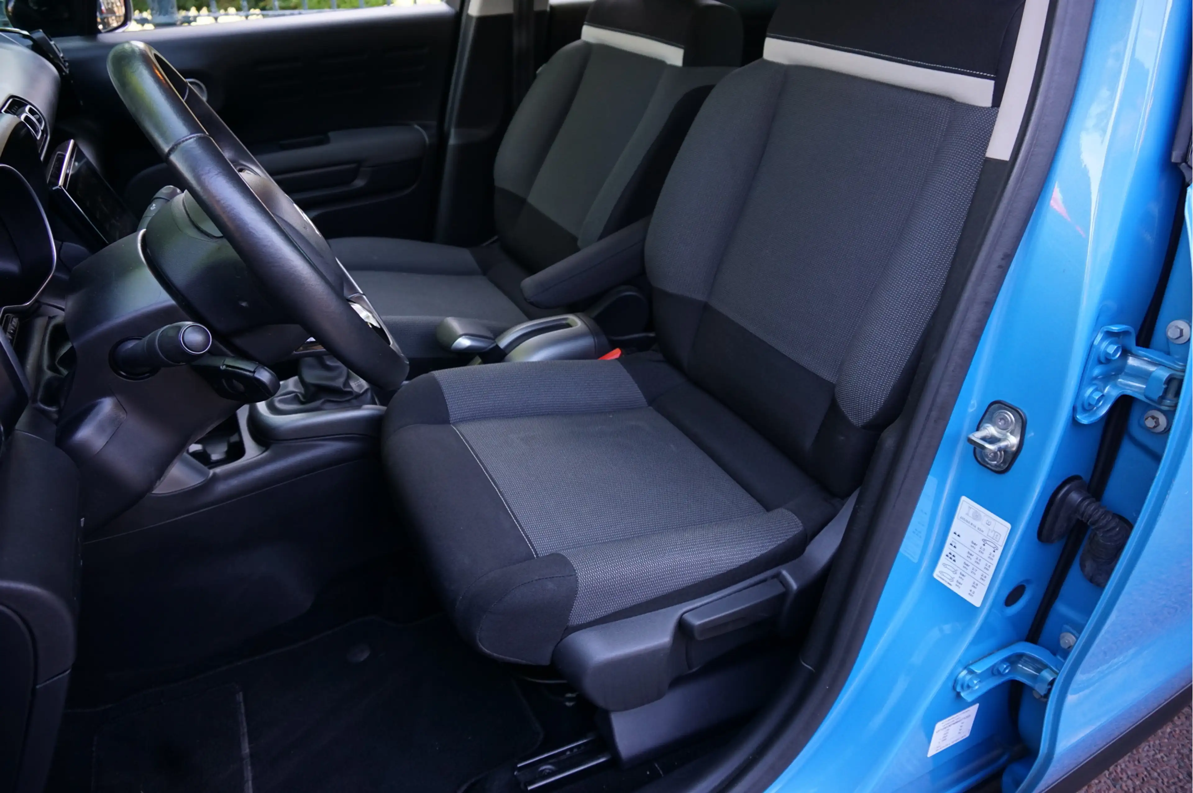 Citroen C3 Aircross 1.2 PureTech Shine Navigatie Camera Cruise — photo 11