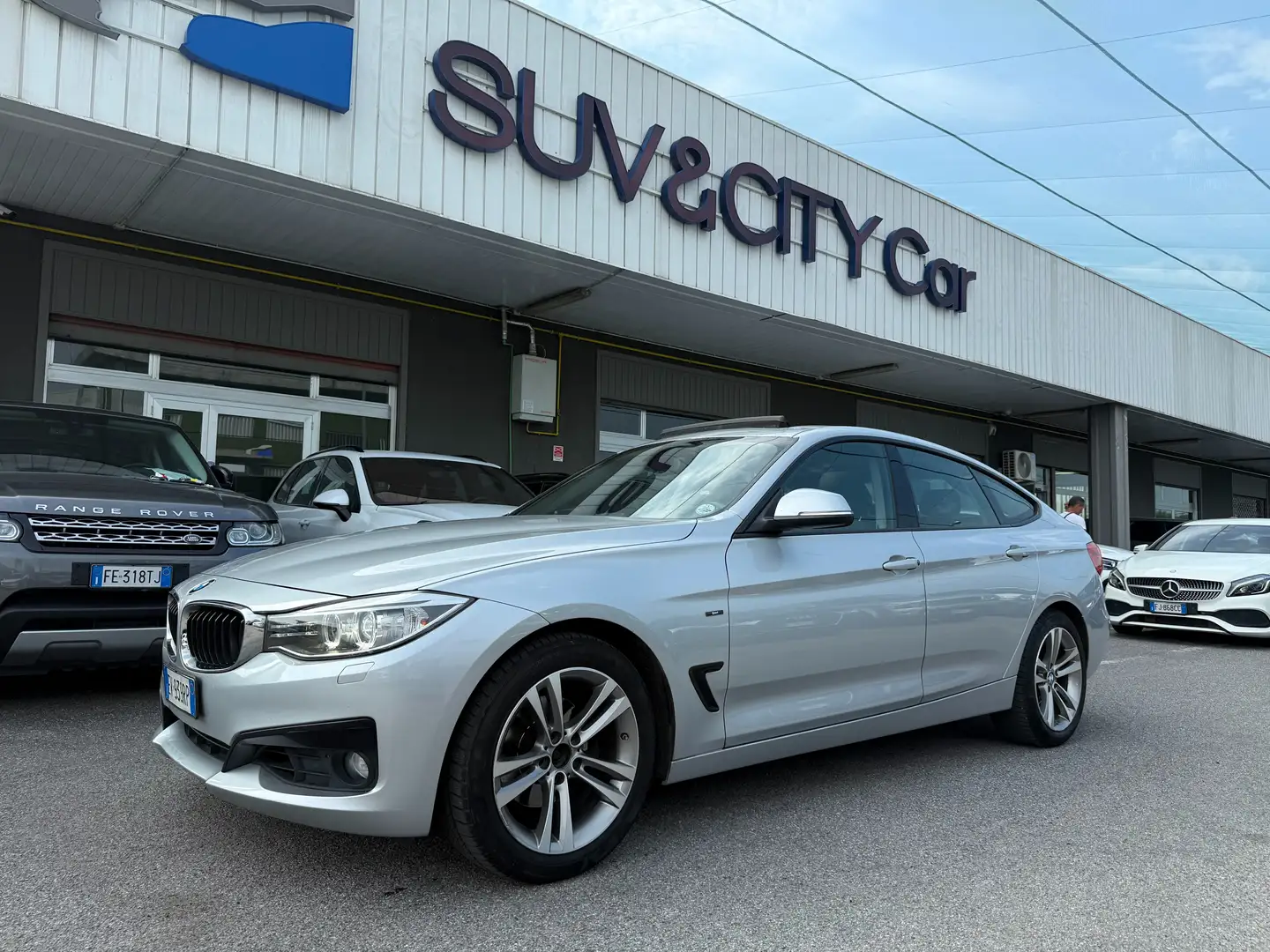 BMW 320 Gran Turismo 320d Gran Turismo xdrive Sport GT Grigio - 1