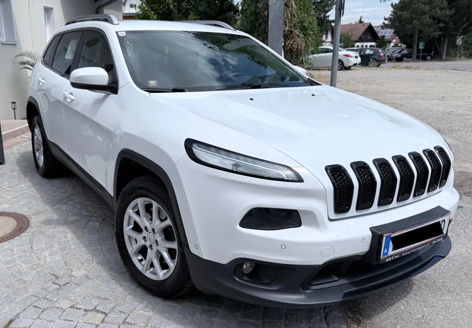 Jeep Cherokee 2,0 MultiJet II AWD Limited Aut. Weiß - 1