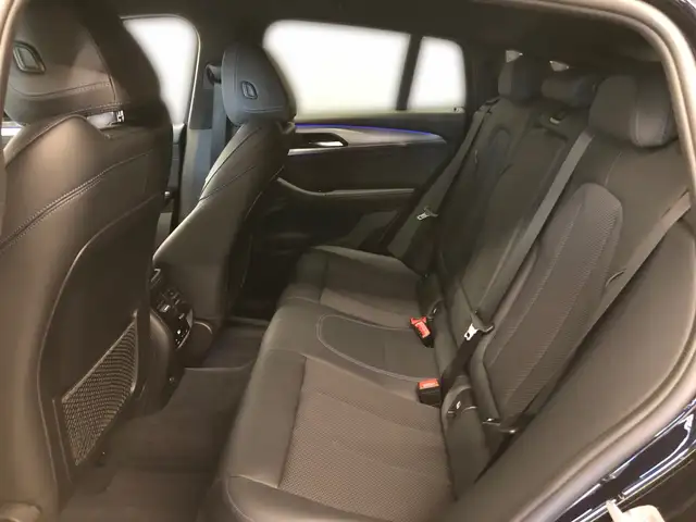 BMW X4 view 6
