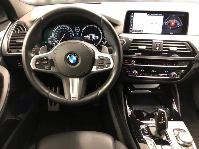 BMW X4 view 7