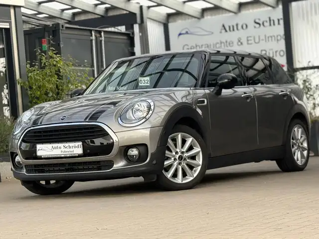 MINI Cooper Clubman Pepper, Navi, Sitzheizung, Park-Assist, DAB, Komfortzugang, 2-Zonen Klimaauto, PDC, CarPlay, Ambientelicht, SR+WR