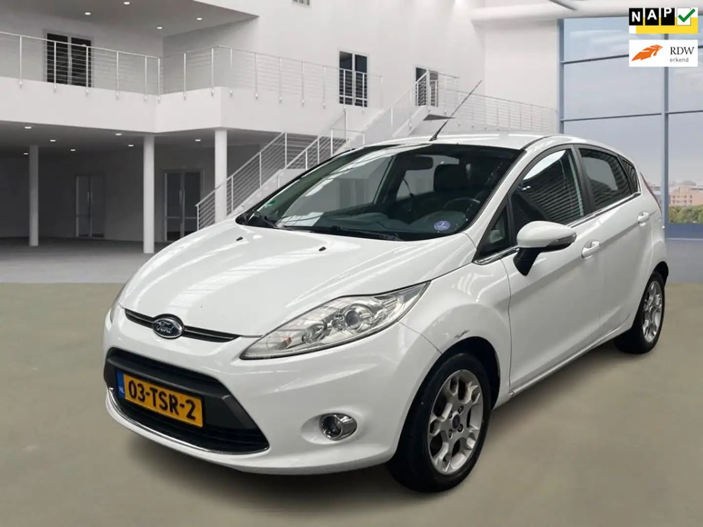 Ford Fiesta 1.25 Titanium Wit - 1
