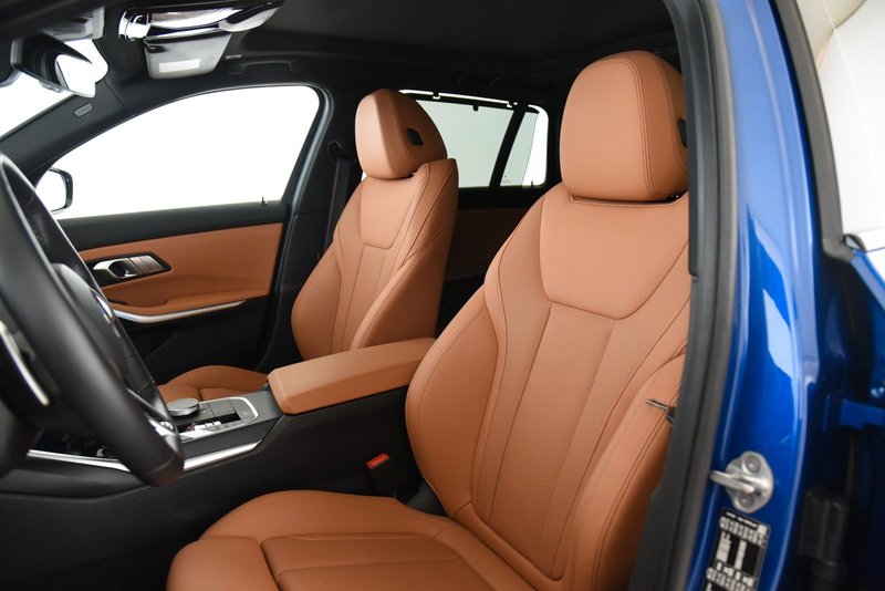 BMW 320 d Touring xDrive M Sport Pro ACC LED DAB Pano — photo 5