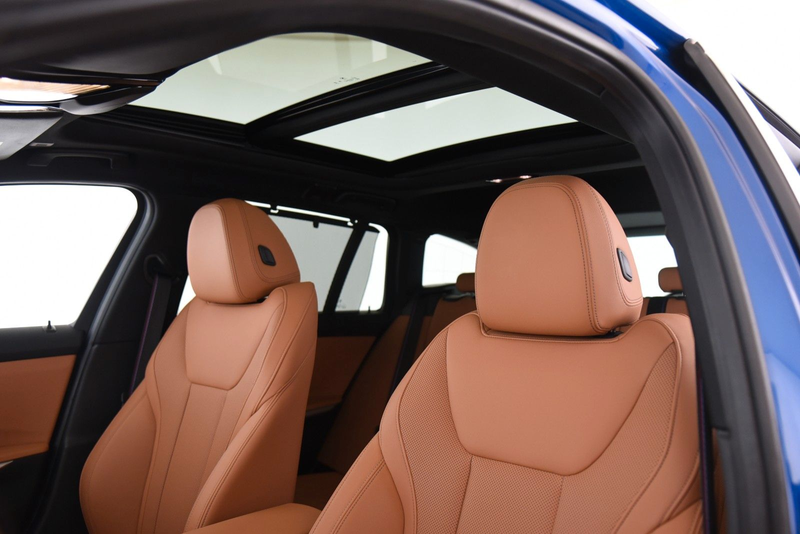 BMW 320 d Touring xDrive M Sport Pro ACC LED DAB Pano — photo 17