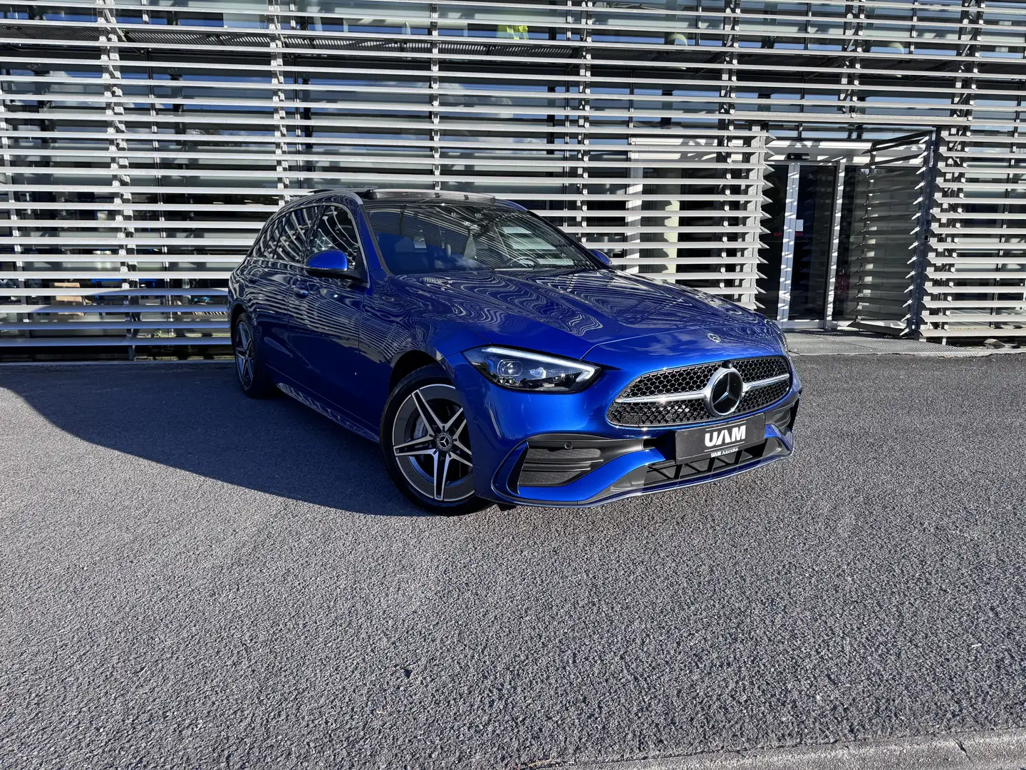 Mercedes-Benz C 300 C300e - AMG - PANO - 360 - Digital light Bleu - 1