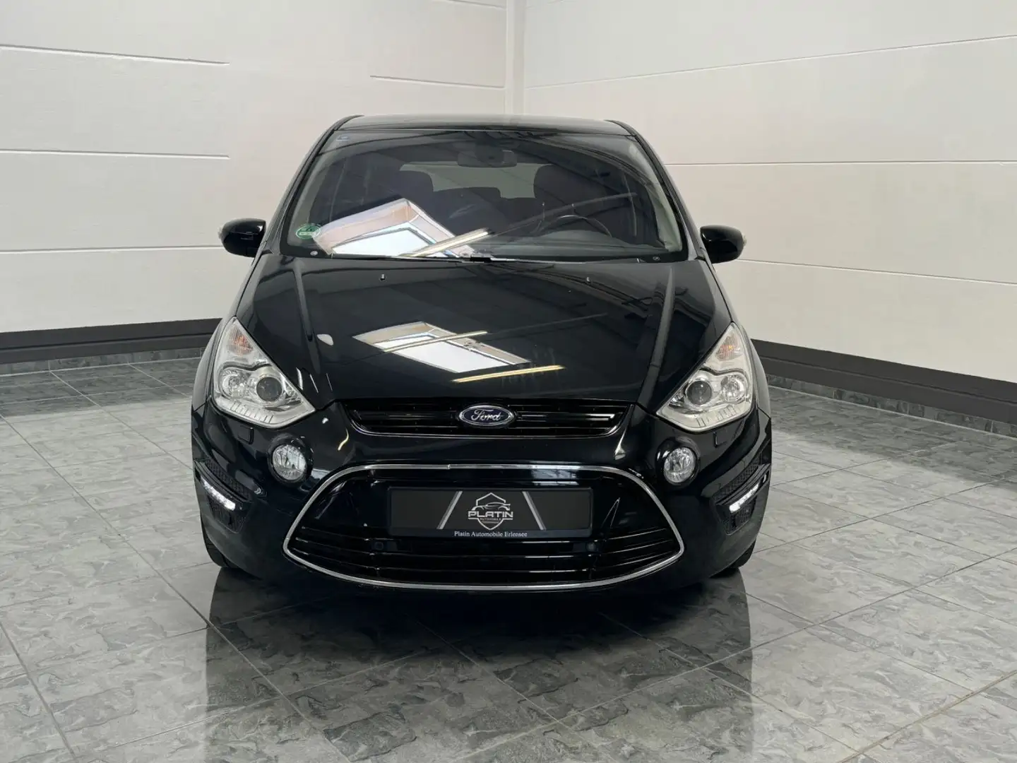 Ford S-Max S-MAX Titanium*Panorama*Xenon*Navi*Memory Fekete - 2