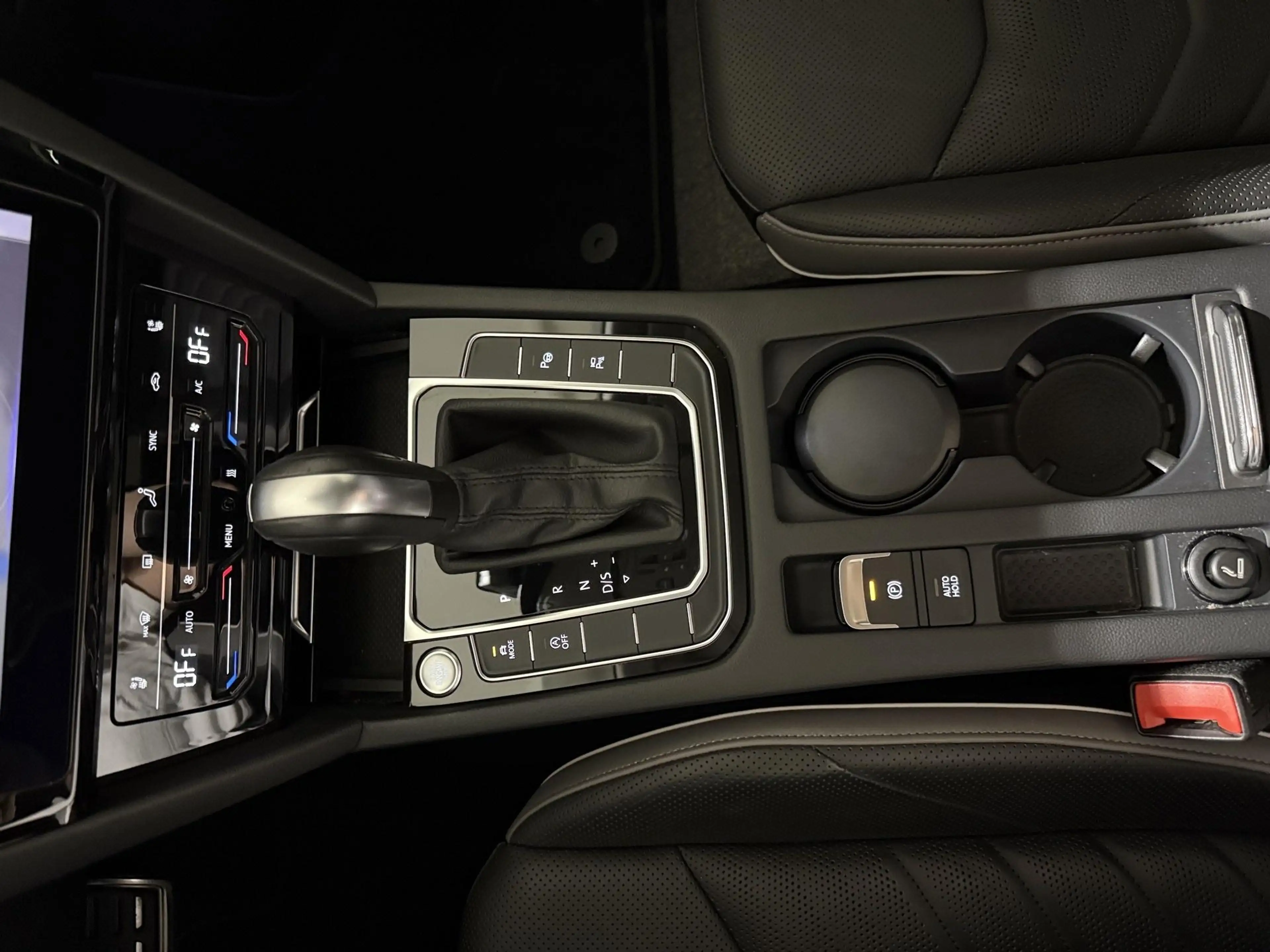 Volkswagen Arteon 2.0 TDI SCR 147kW Elegance DSG — photo 11
