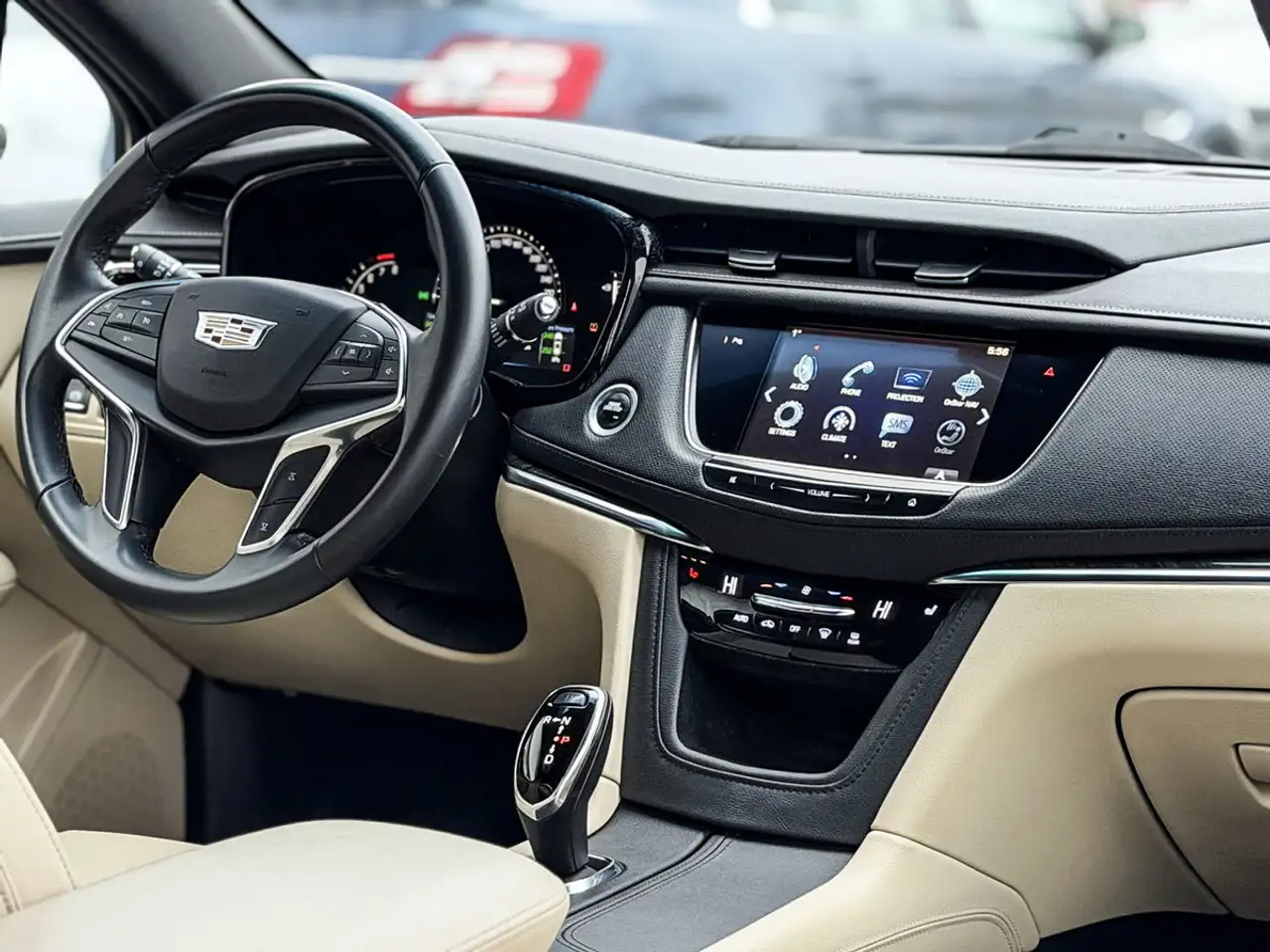 Cadillac XT5 снимка Cadillac XT5