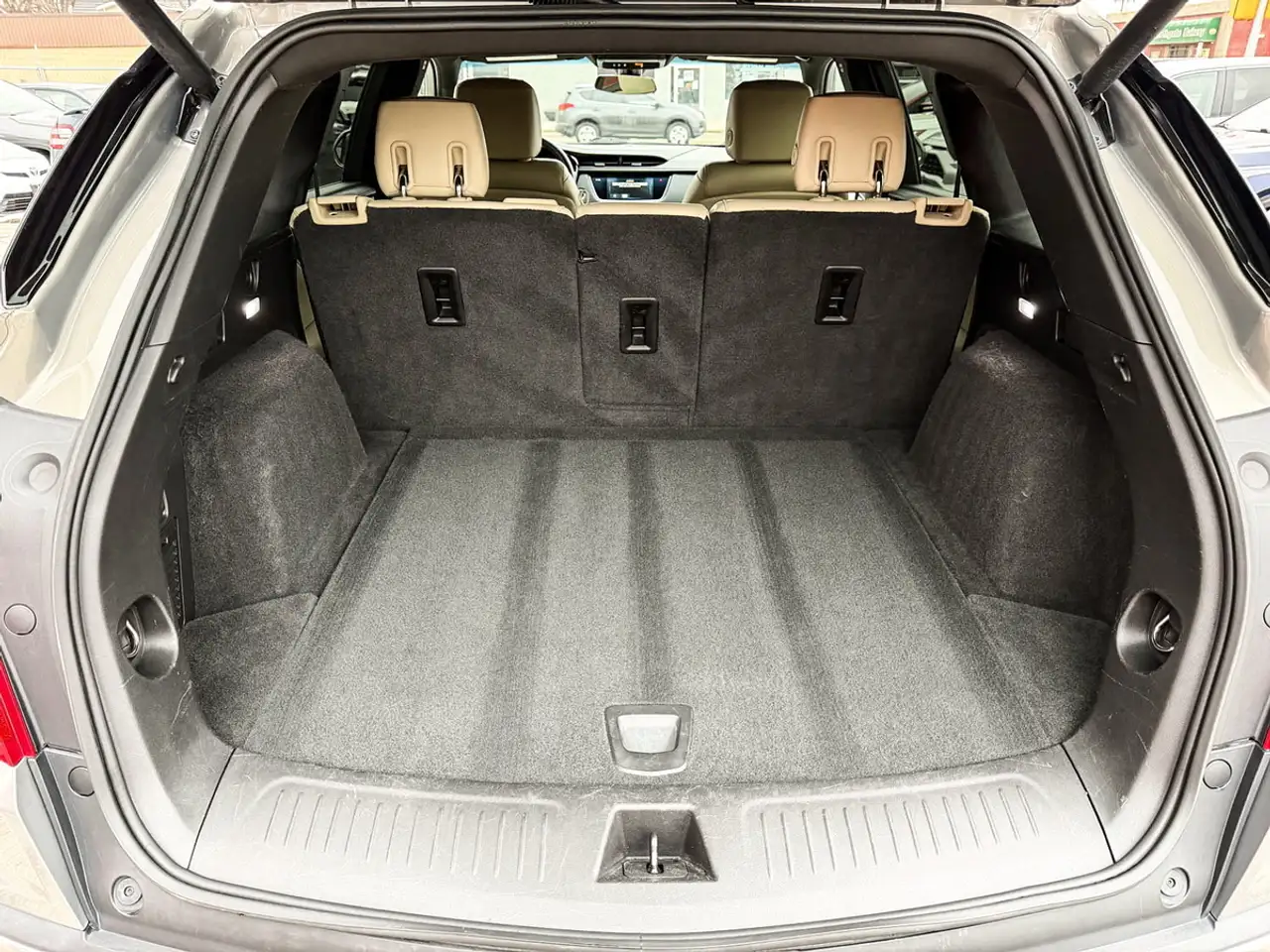 Cadillac XT5 снимка Cadillac XT5