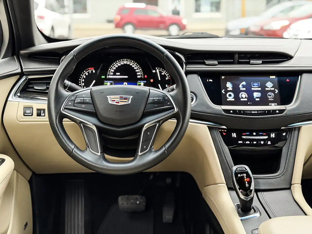 Cadillac XT5 снимка Cadillac XT5