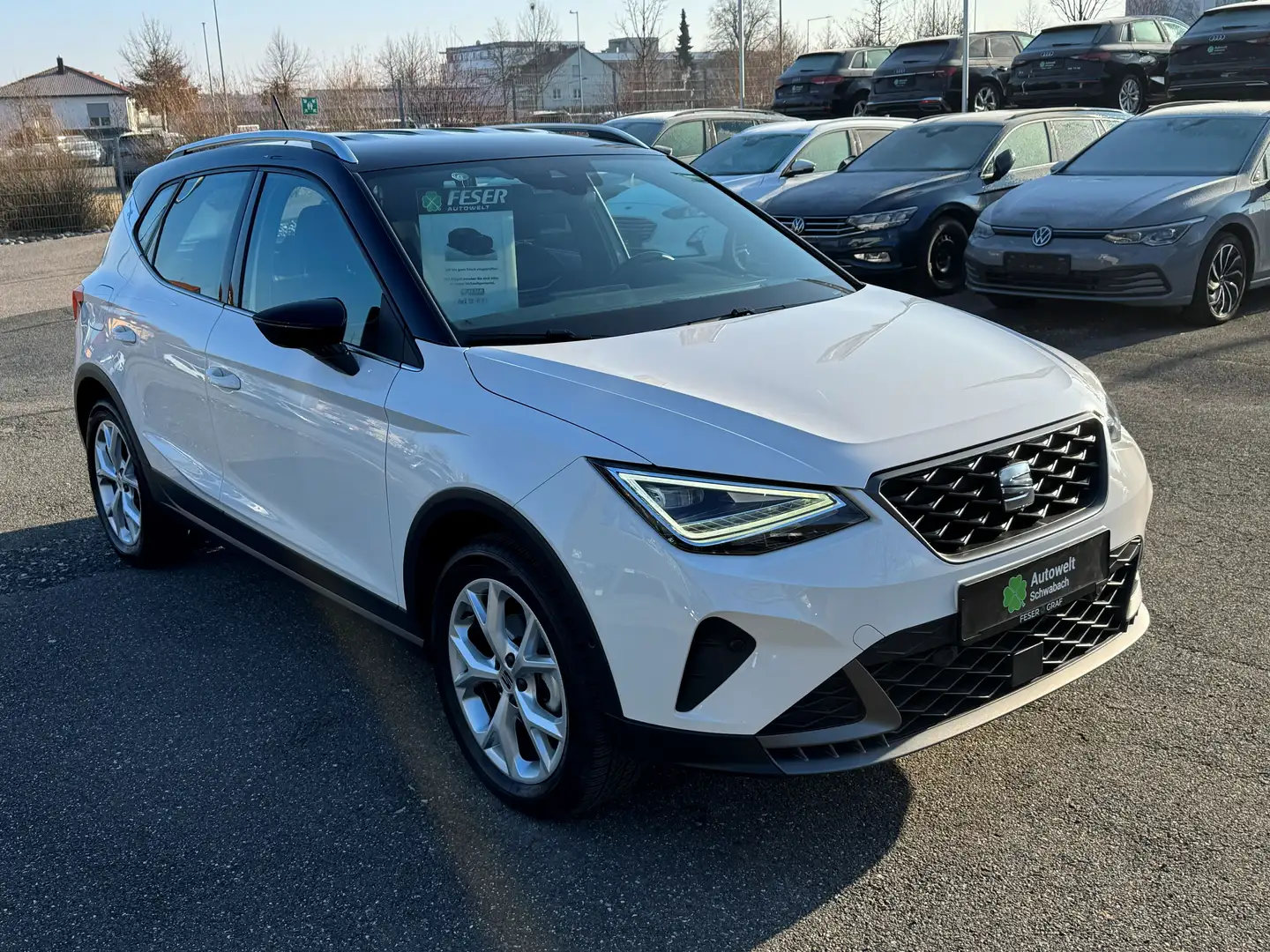 SEAT Arona FR 1.0 TSI PDC LED SHZ KLIMA KAM LINK Weiß - 2