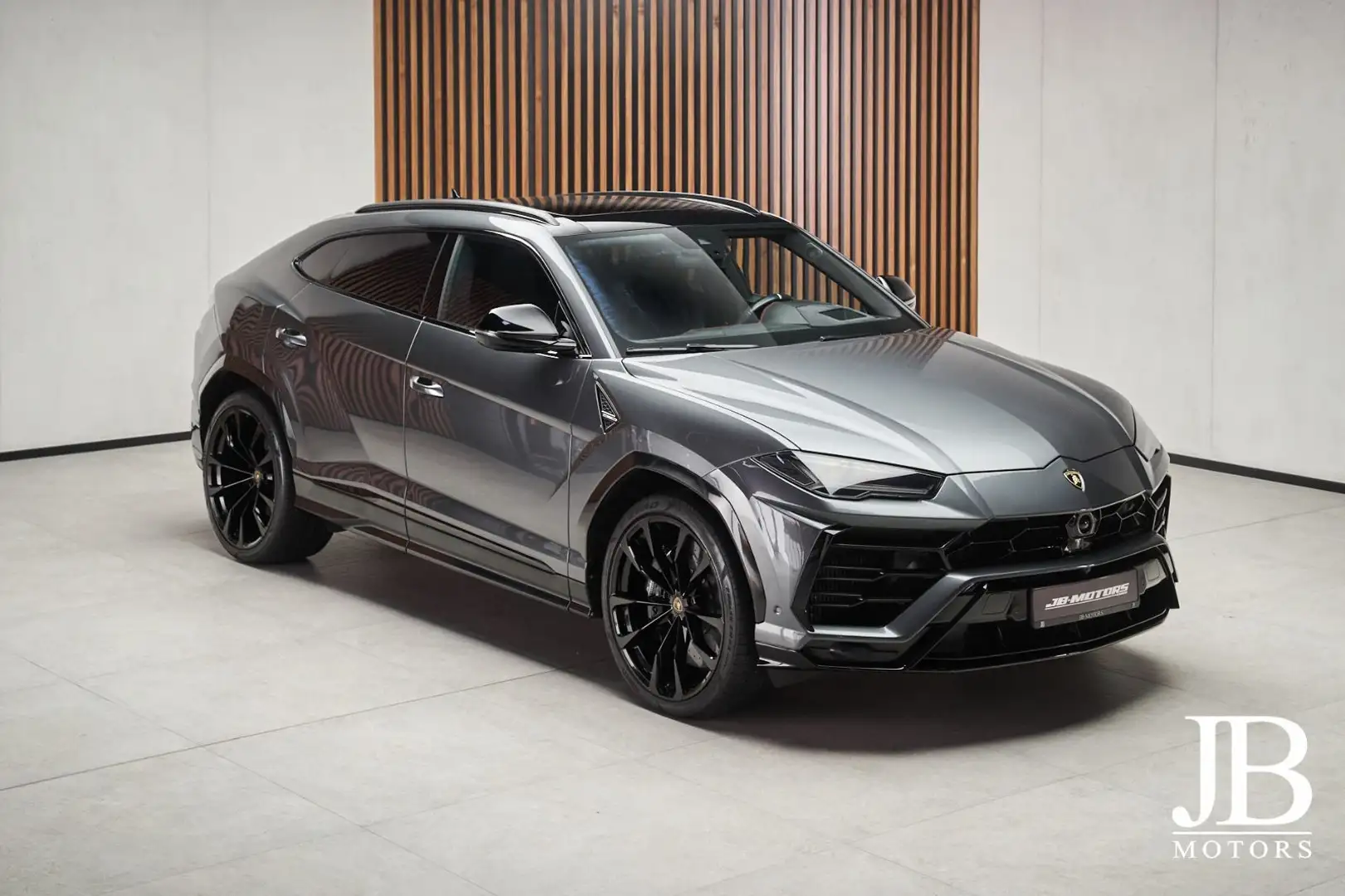 Lamborghini Urus B&O 360° Kamera Pano 23" Grau - 1