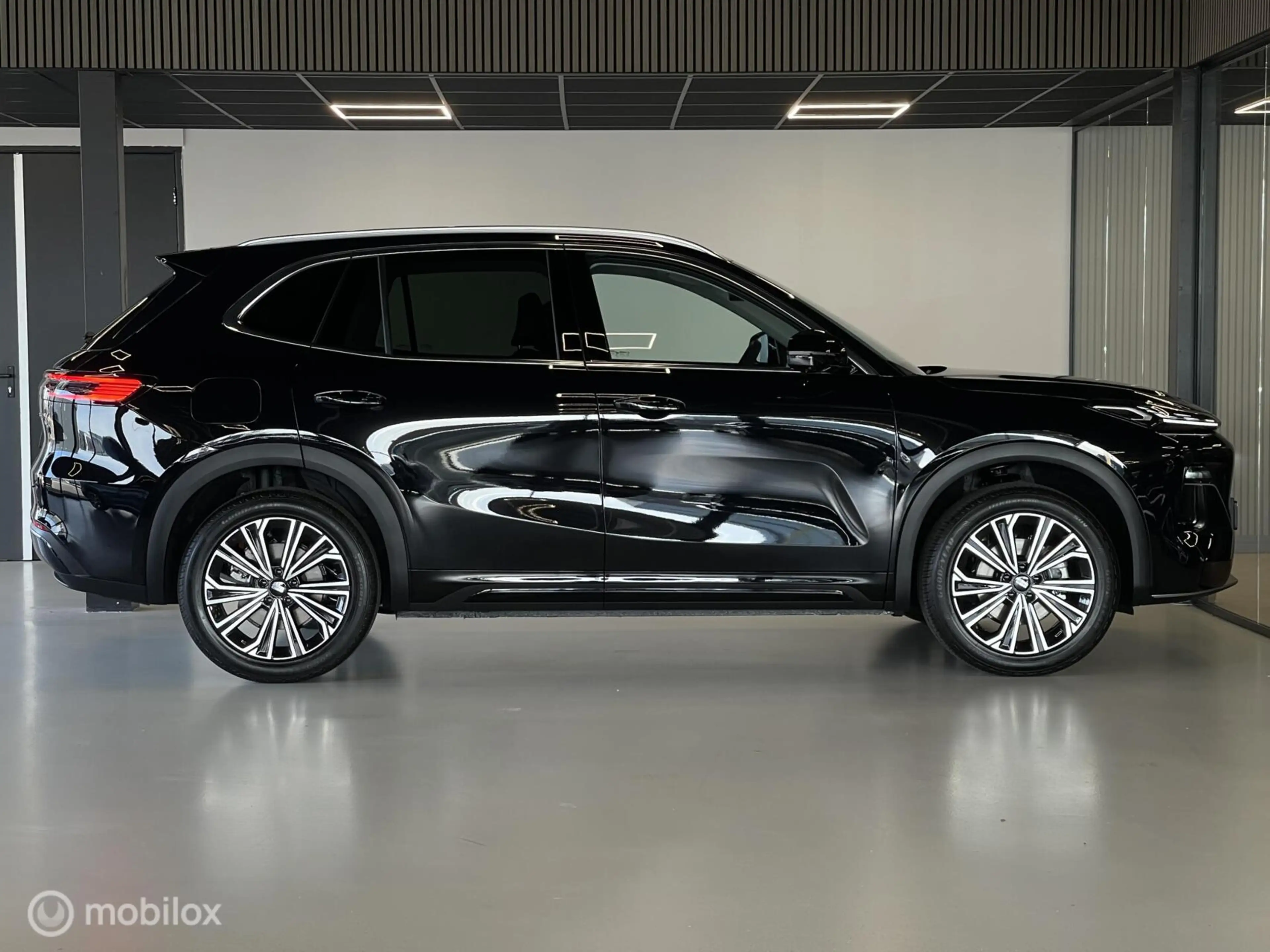 Geely Starray EM-i Max+ | 136 KM EV | Massage | Ventilatie | Pano | 3 — photo 14