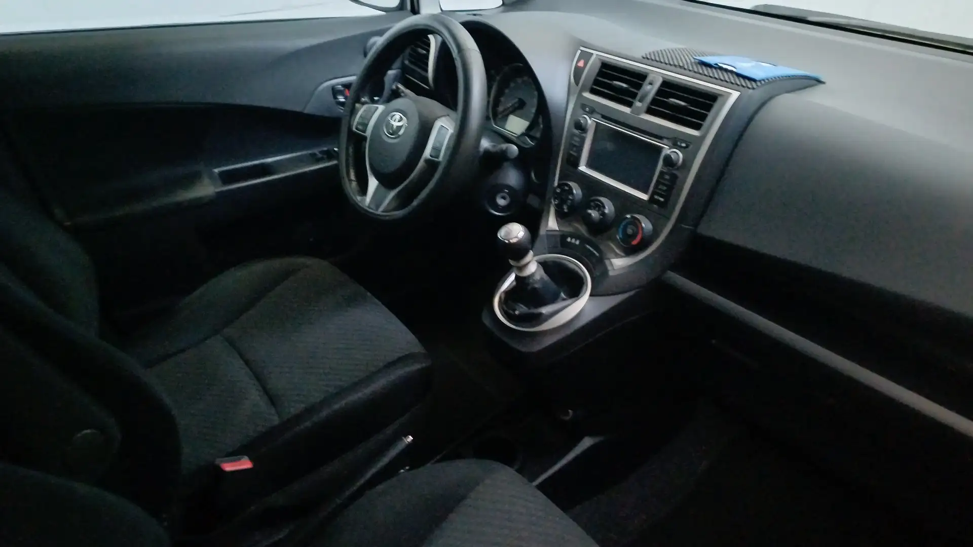 Toyota Verso-S 1.3 VVT-i Comfort Szürke - 2